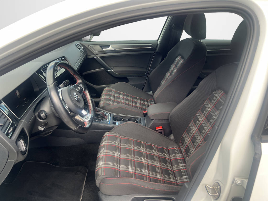 VW Golf VII 2.0 TSI GTI Performance DSG-image-8