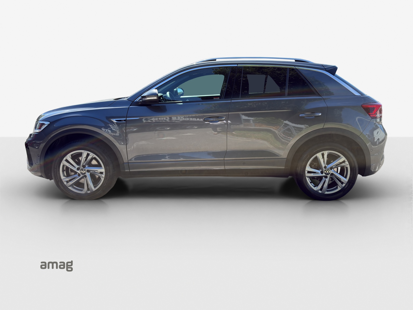 VW T-Roc 2.0 TSI R-Line DSG 4Motion-image-1