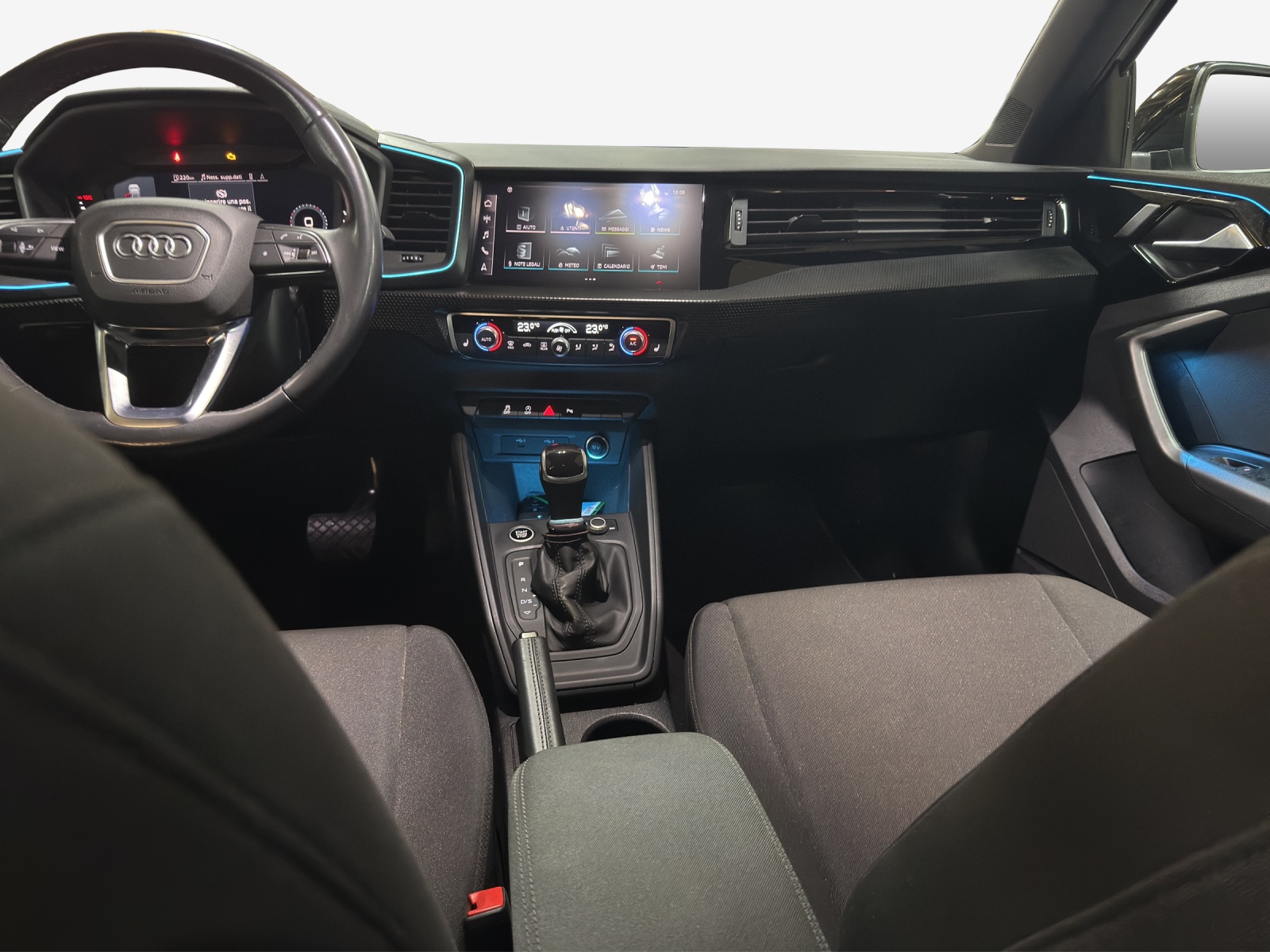 AUDI A1 allstreet 30 TFSI Attraction S-tronic-image-10
