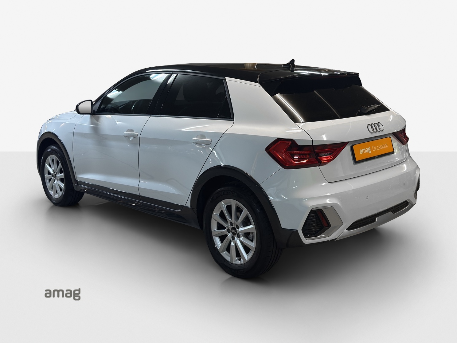 AUDI A1 allstreet 30 TFSI Attraction S-tronic-image-2