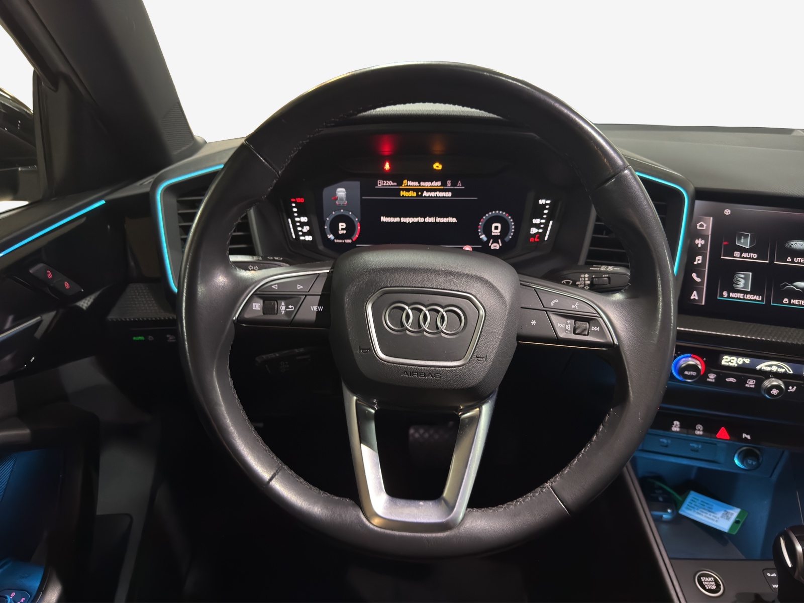 AUDI A1 allstreet 30 TFSI Attraction S-tronic-image-9