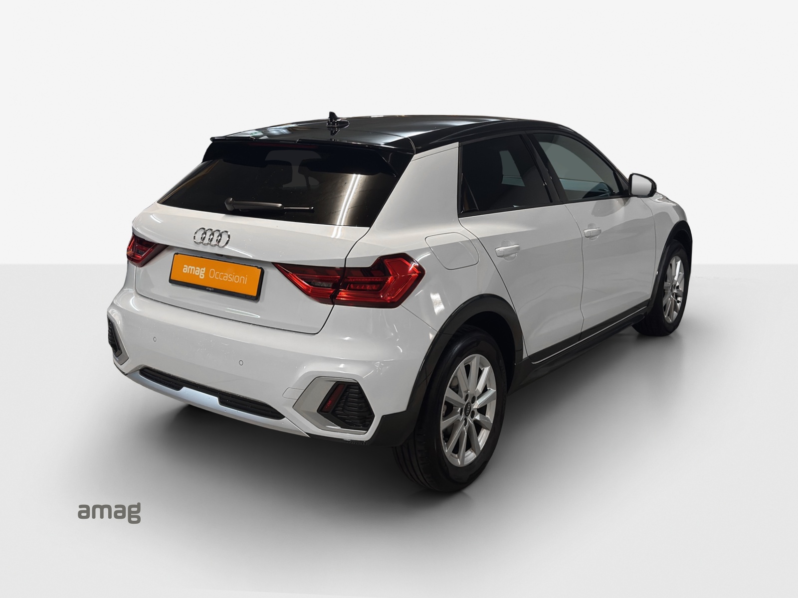 AUDI A1 allstreet 30 TFSI Attraction S-tronic-image-4
