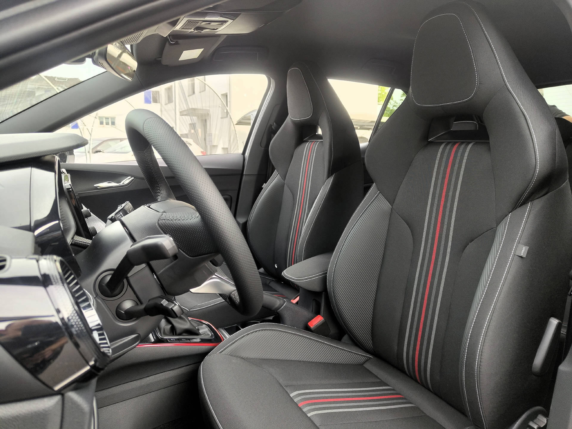 SKODA Fabia 1.5 TSI Monte Carlo DSG-image-5