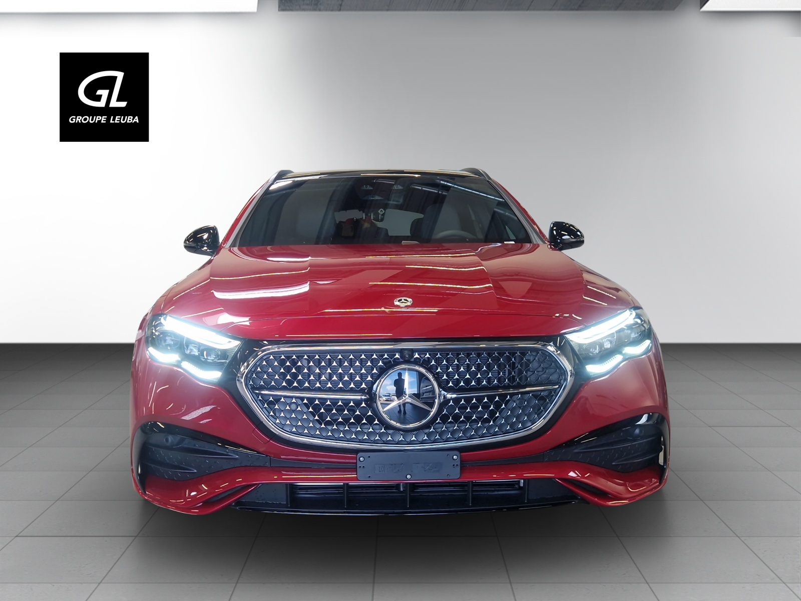 MERCEDES-BENZ E 220 d T 4Matic 9G-Tronic-image-1