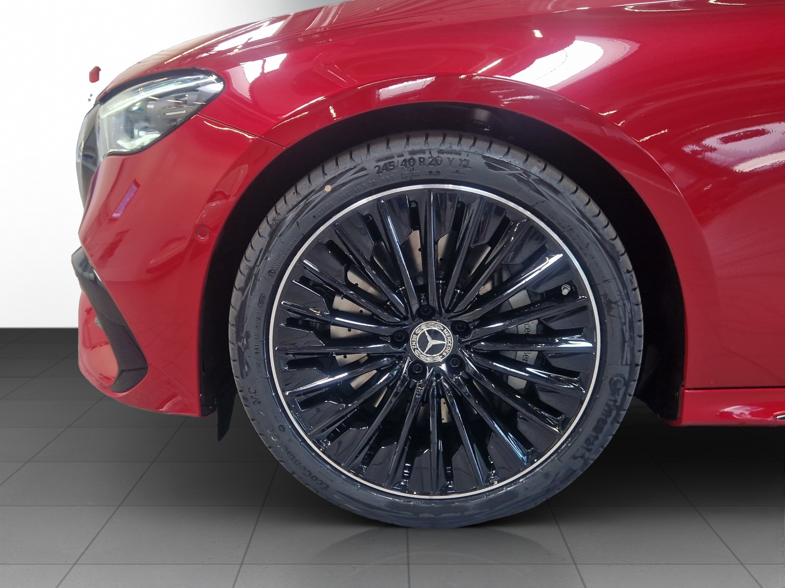MERCEDES-BENZ E 220 d T 4Matic 9G-Tronic-image-6