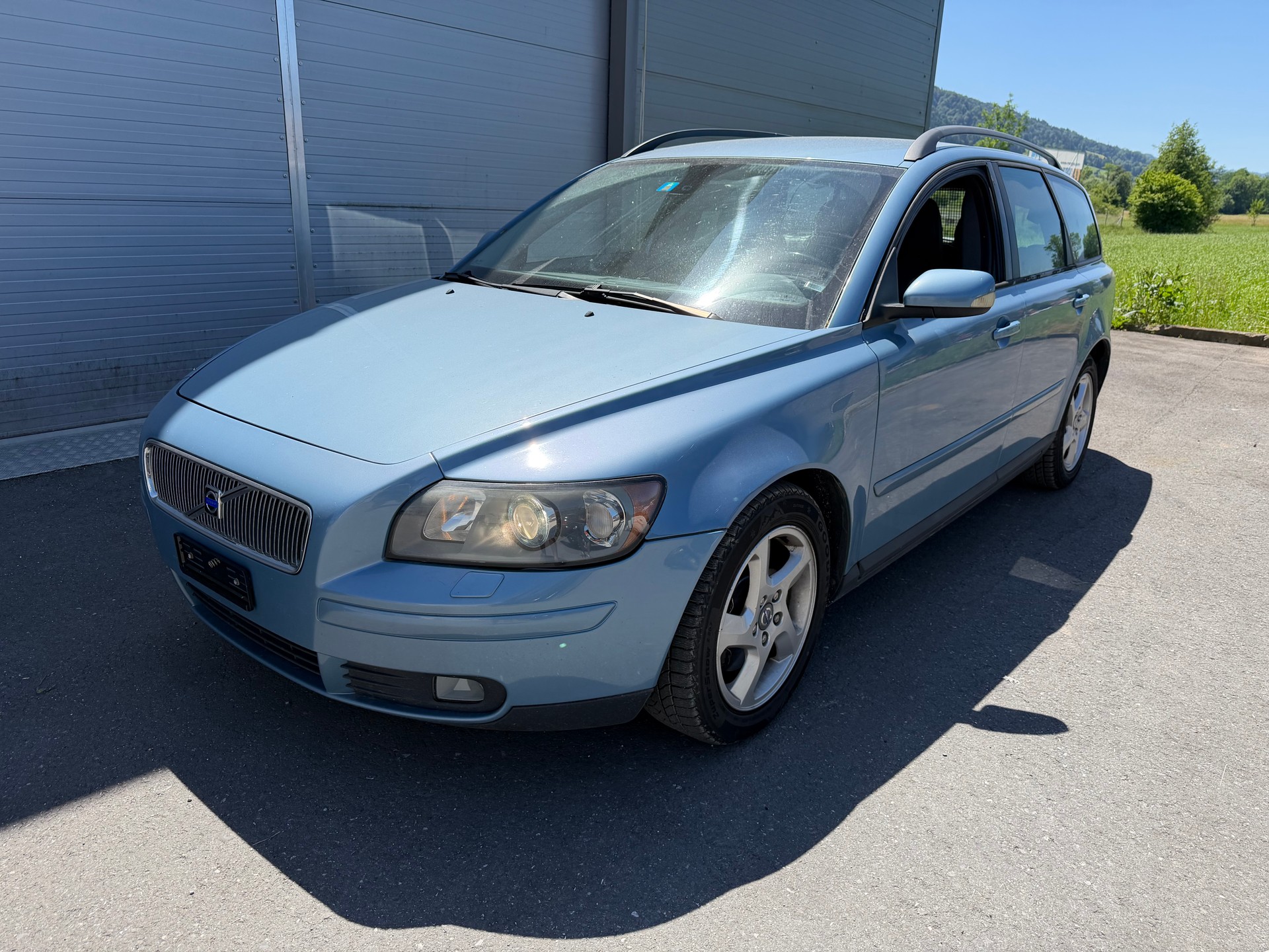 VOLVO 2.4i-image-0
