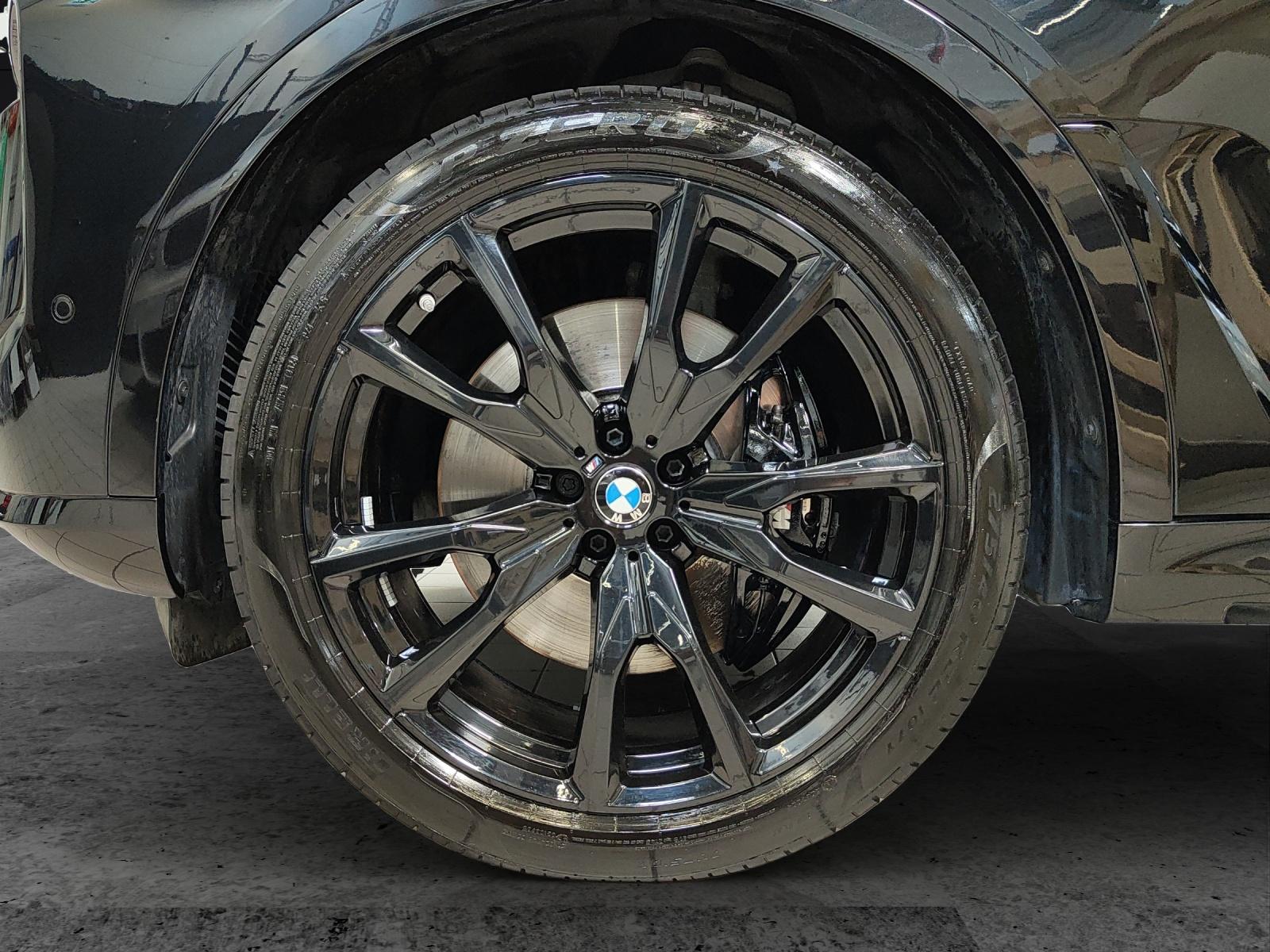 BMW X7 M60i-image-8