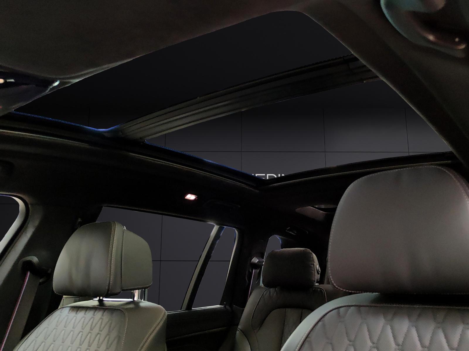 BMW X7 M60i-image-15