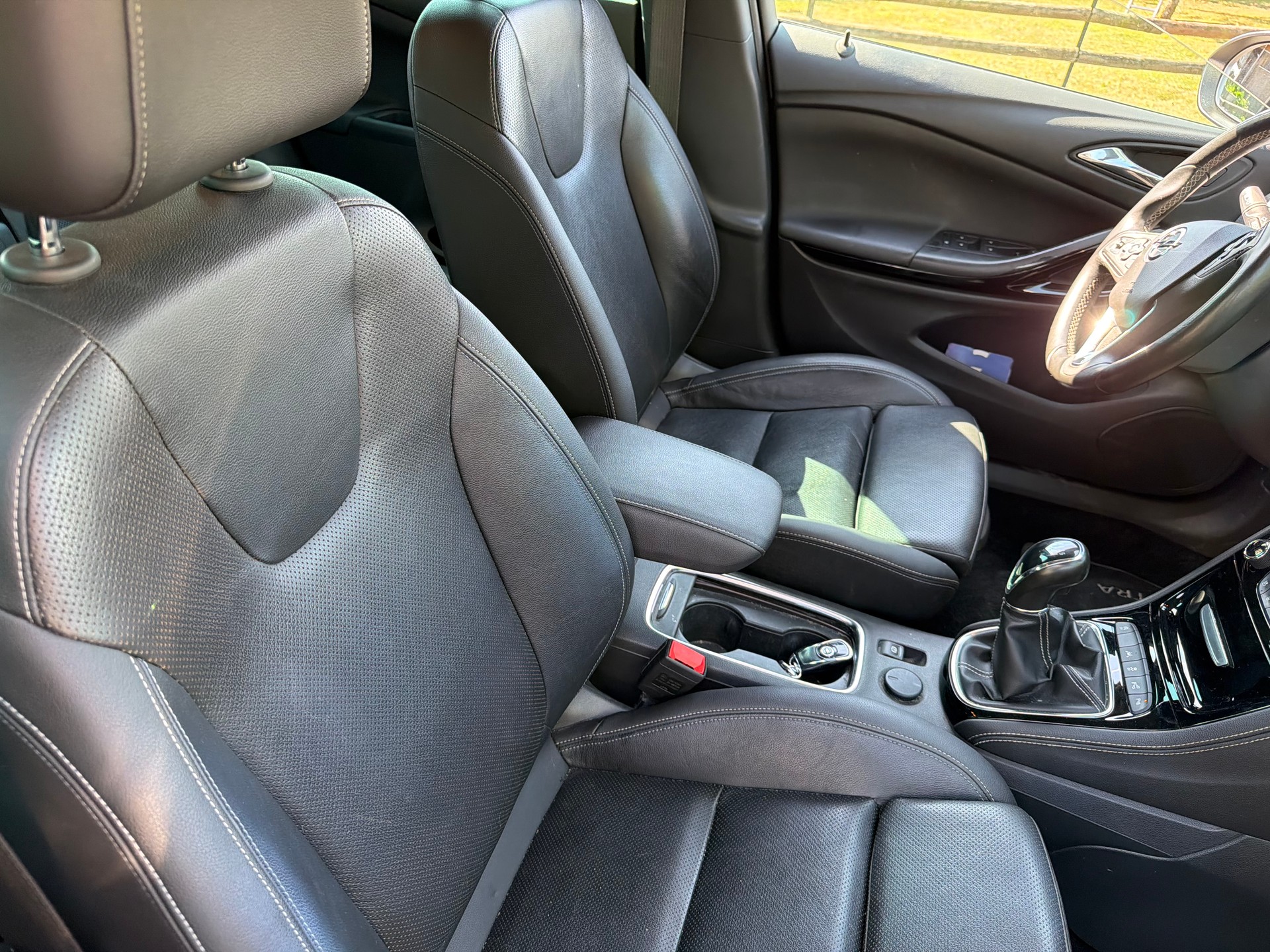 OPEL Astra 1.6 CDTi BiTurbo Dynamic-image-5