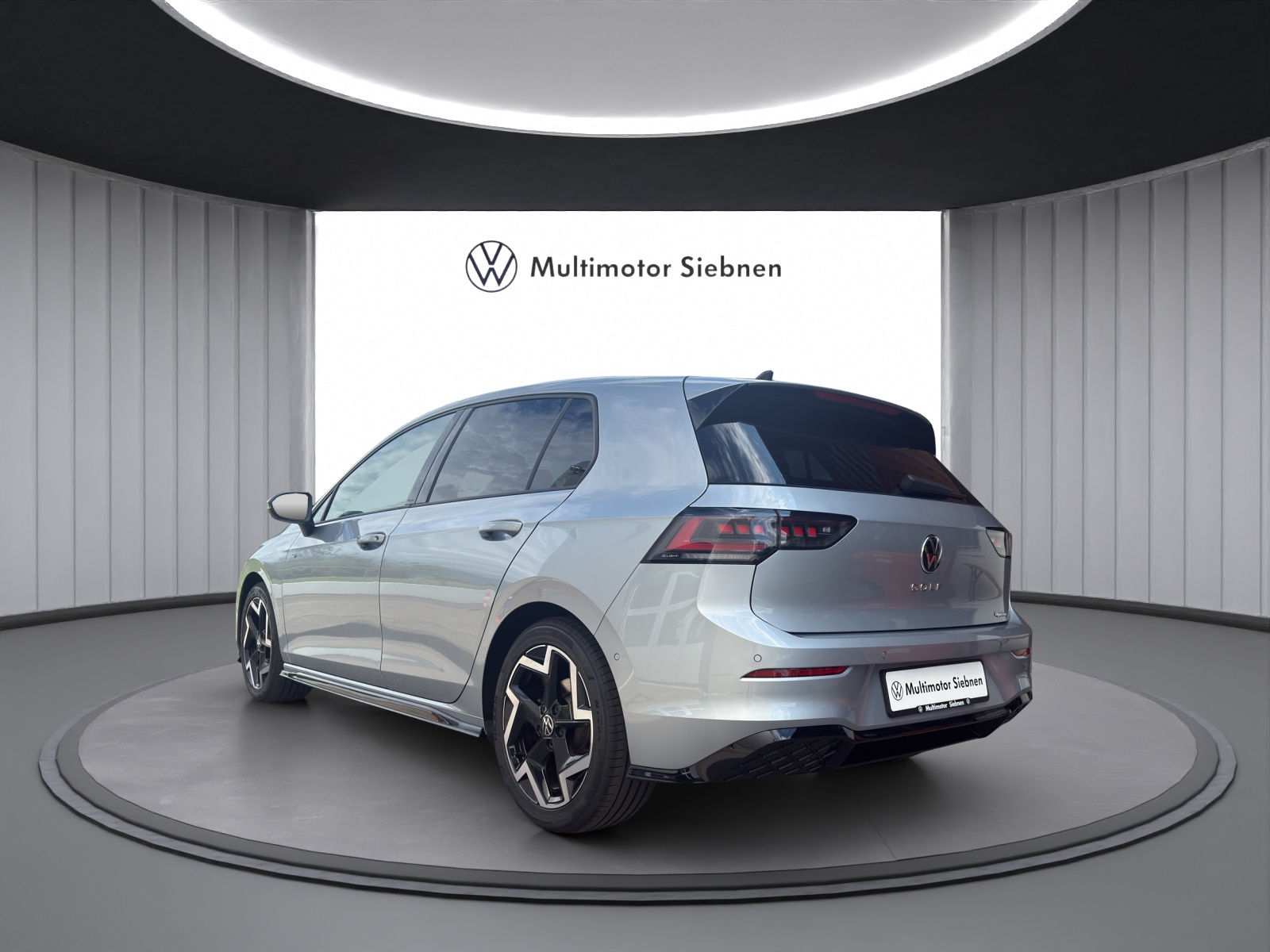 VW Golf 2.0 TSI R-Line DSG 4 Motion-image-2