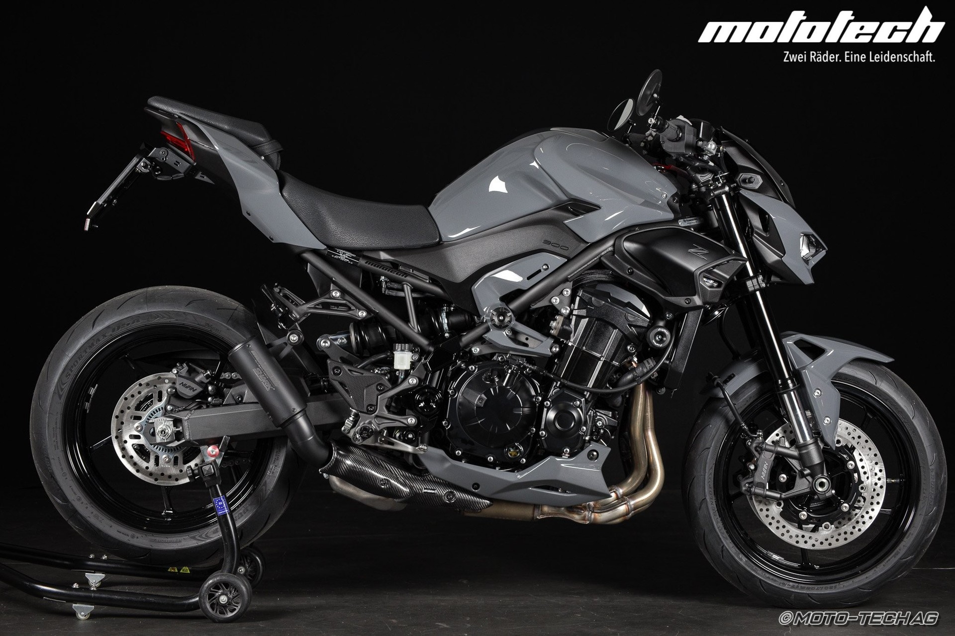 KAWASAKI Z 900 MY26 (35/91kW) STAGE 1 Stonehenge Grey-showroom-element-1