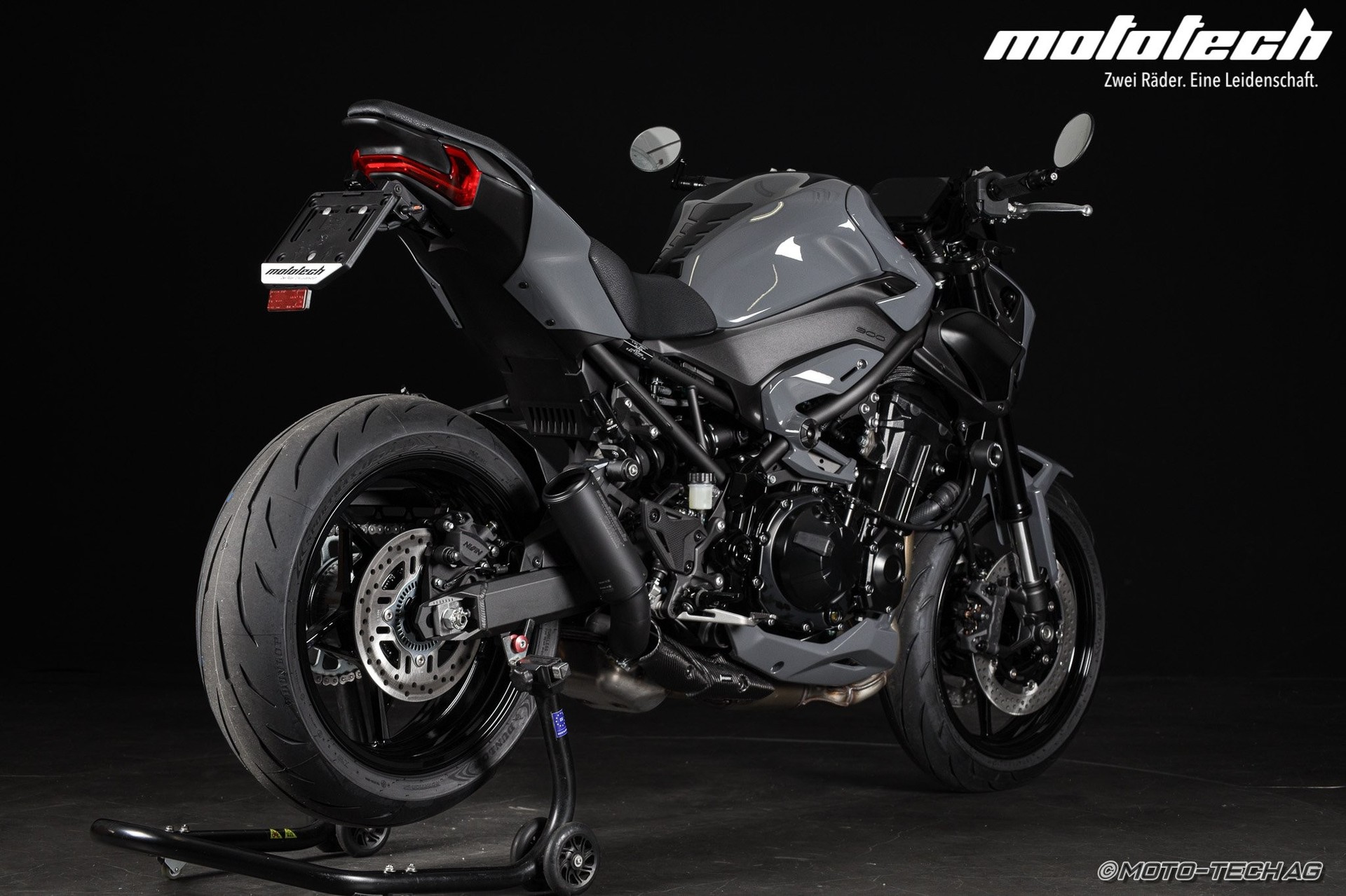 KAWASAKI Z 900 MY26 (35/91kW) STAGE 1 Stonehenge Grey-showroom-element-2