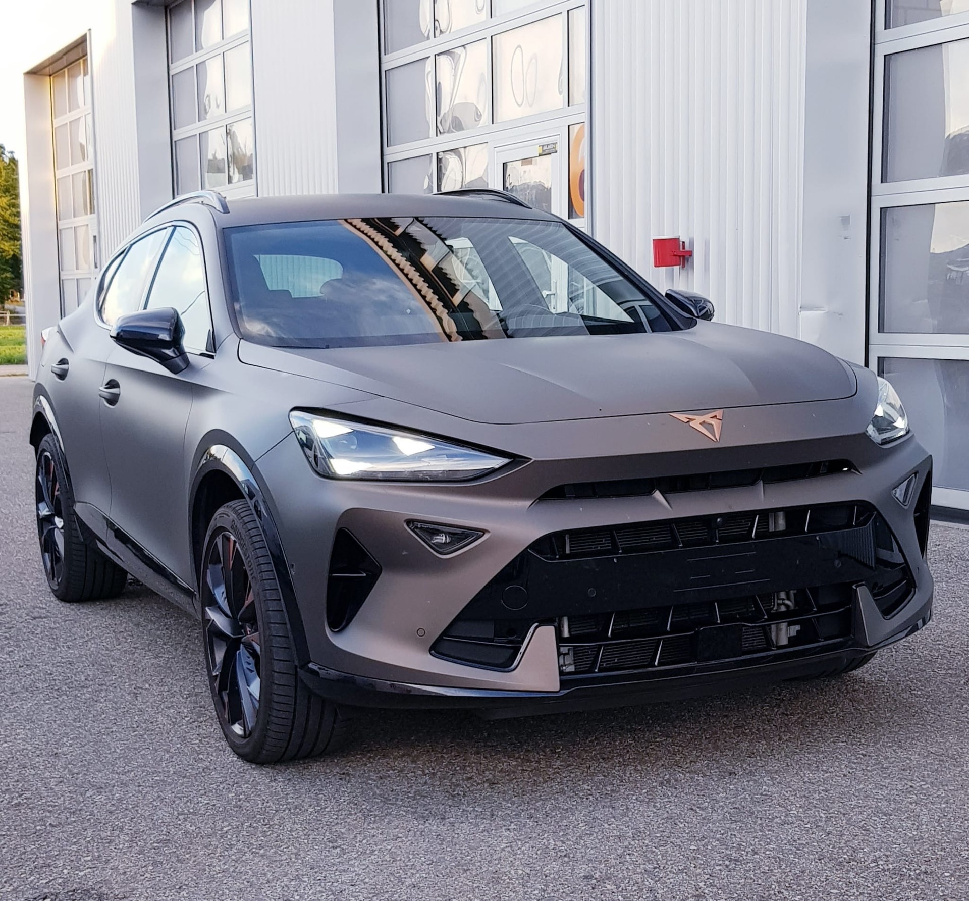 CUPRA 1.5 eHybrid VZ DSG-image-2