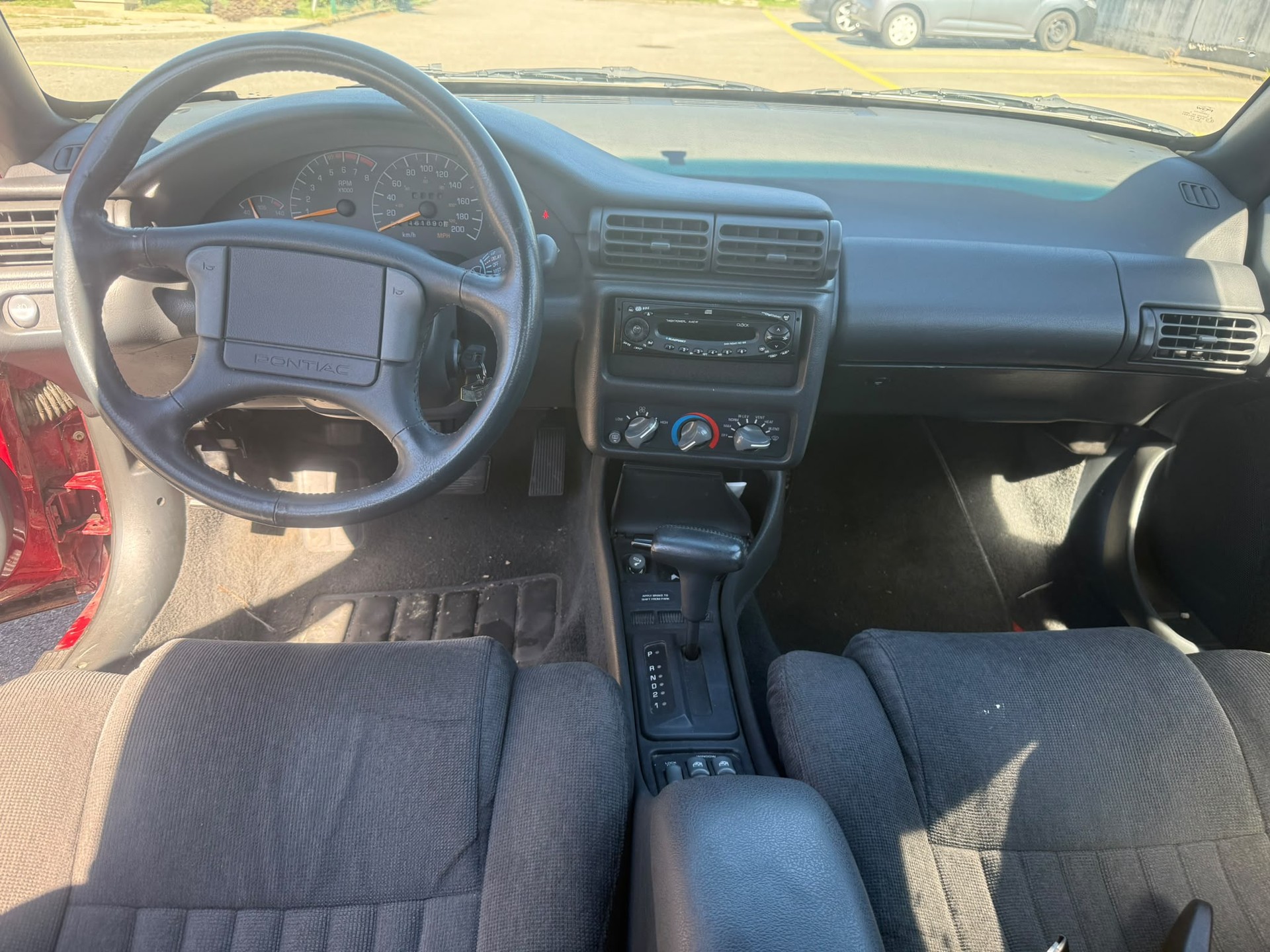 PONTIAC Grand-AM 3.3 SE-image-10