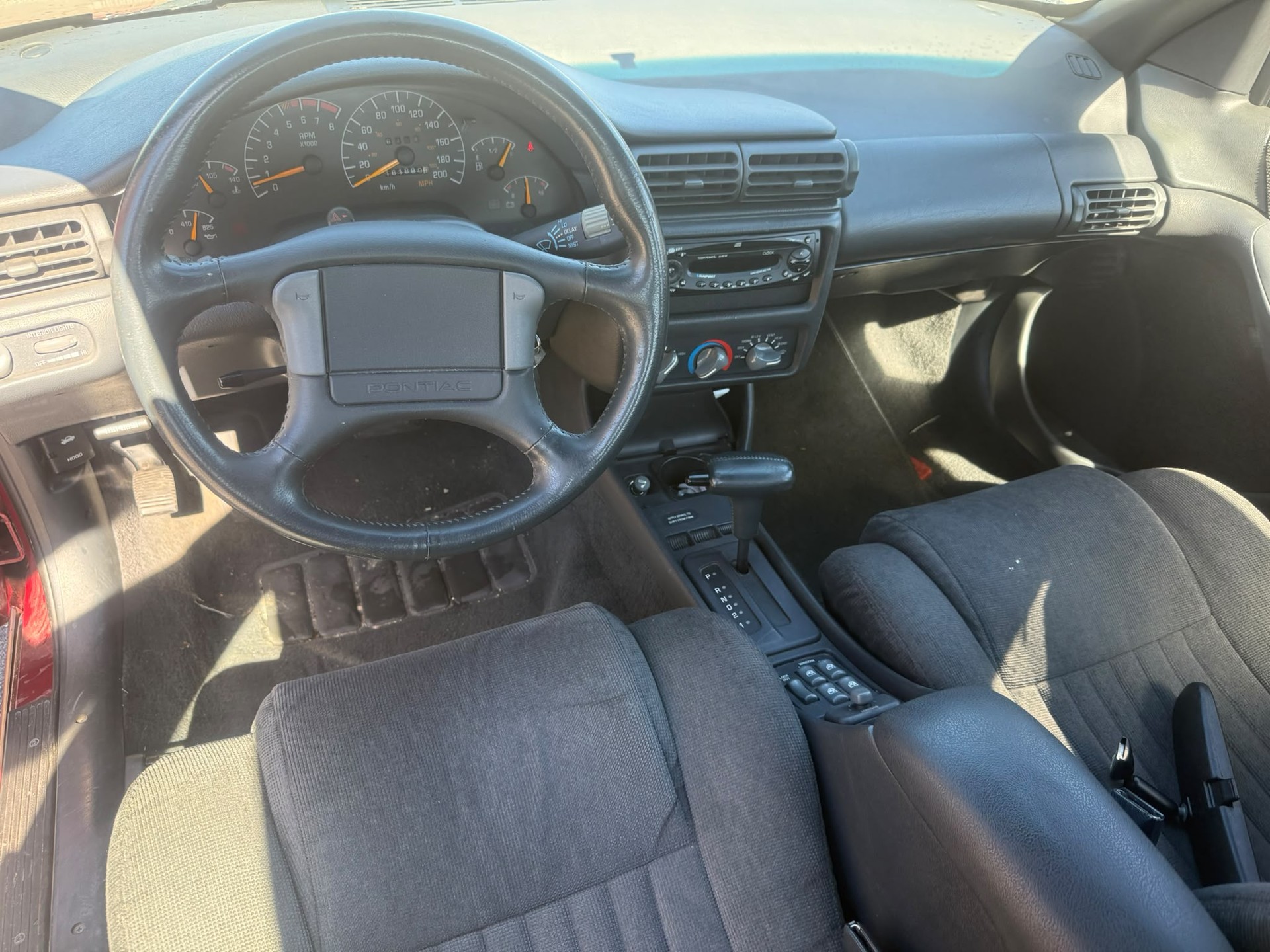 PONTIAC Grand-AM 3.3 SE-image-6