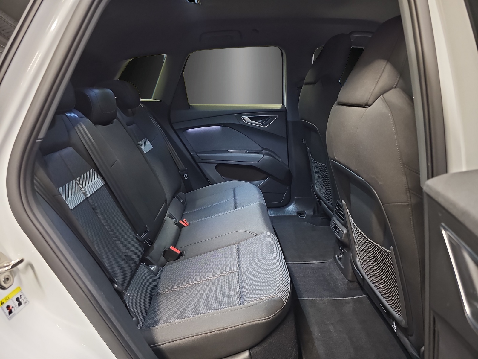 AUDI Q4 e-tron 50 quattro-image-7