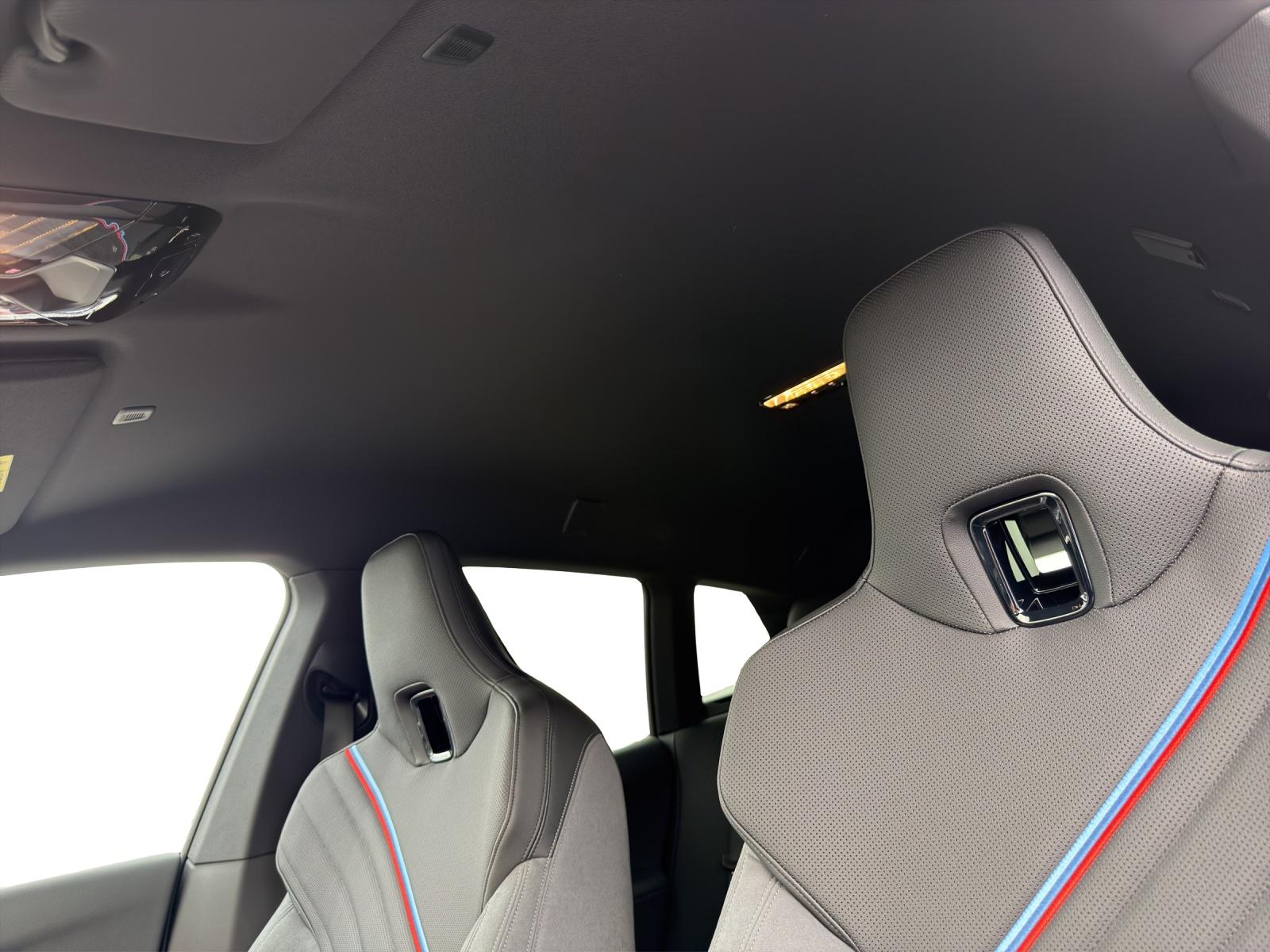 BMW iX xDrive60 M Sport Pro-image-19