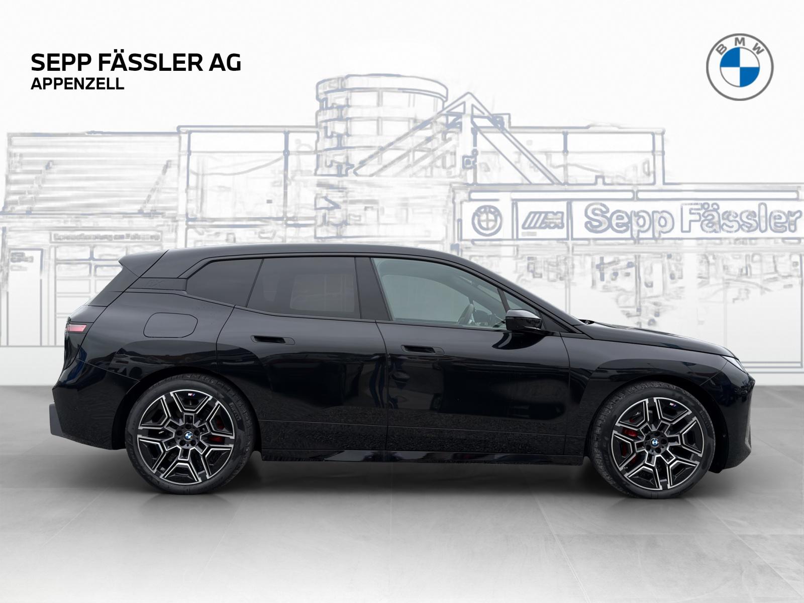 BMW iX xDrive60 M Sport Pro-image-5