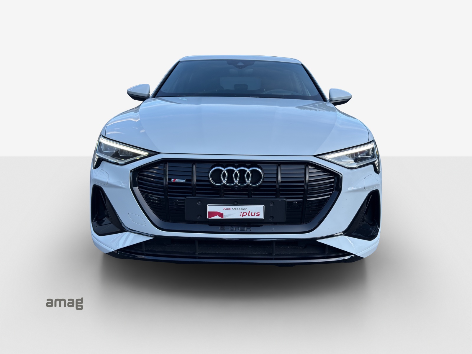 AUDI e-tron 50 S Line Attraction quattro-image-6