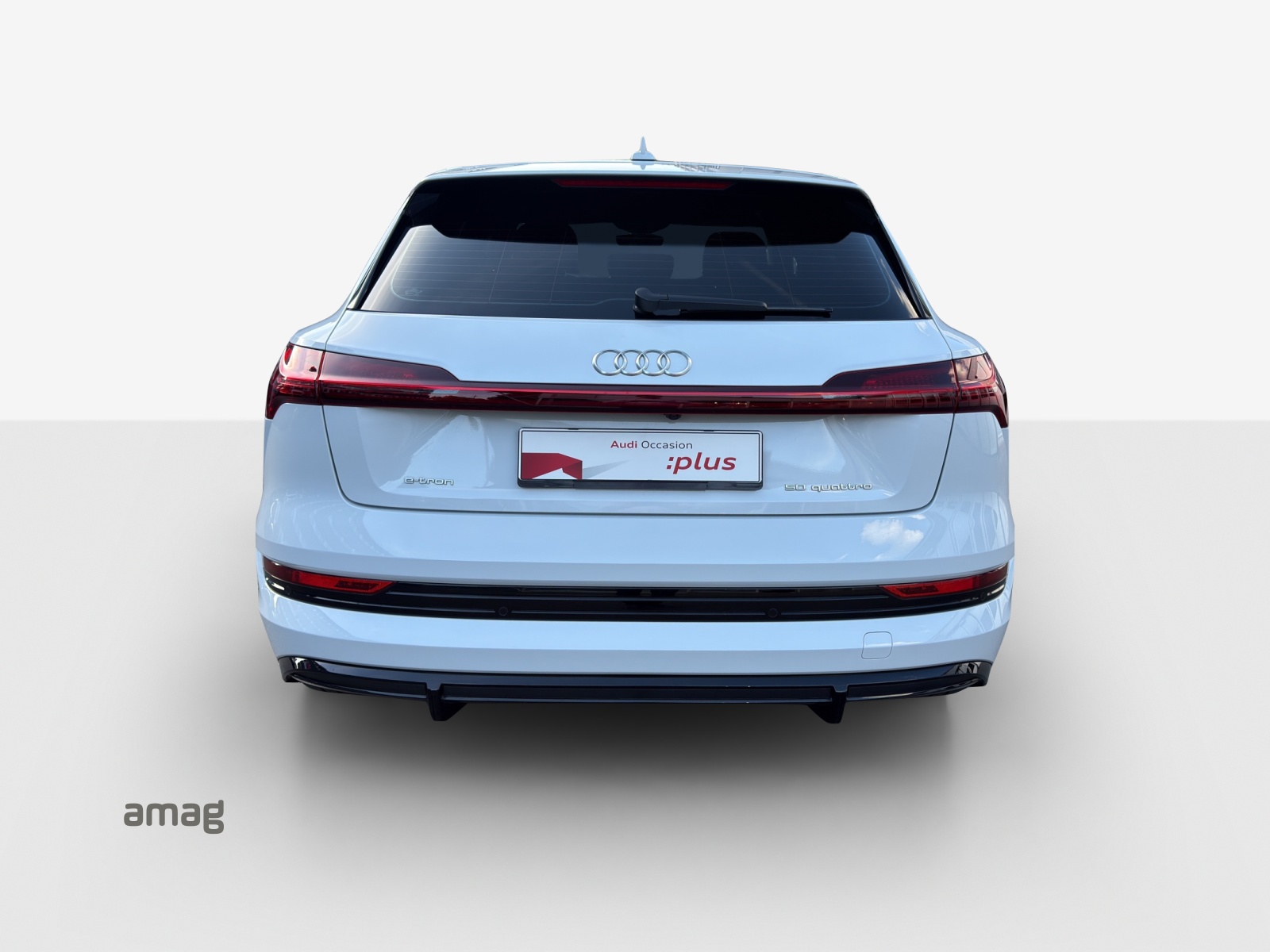 AUDI e-tron 50 S Line Attraction quattro-image-3