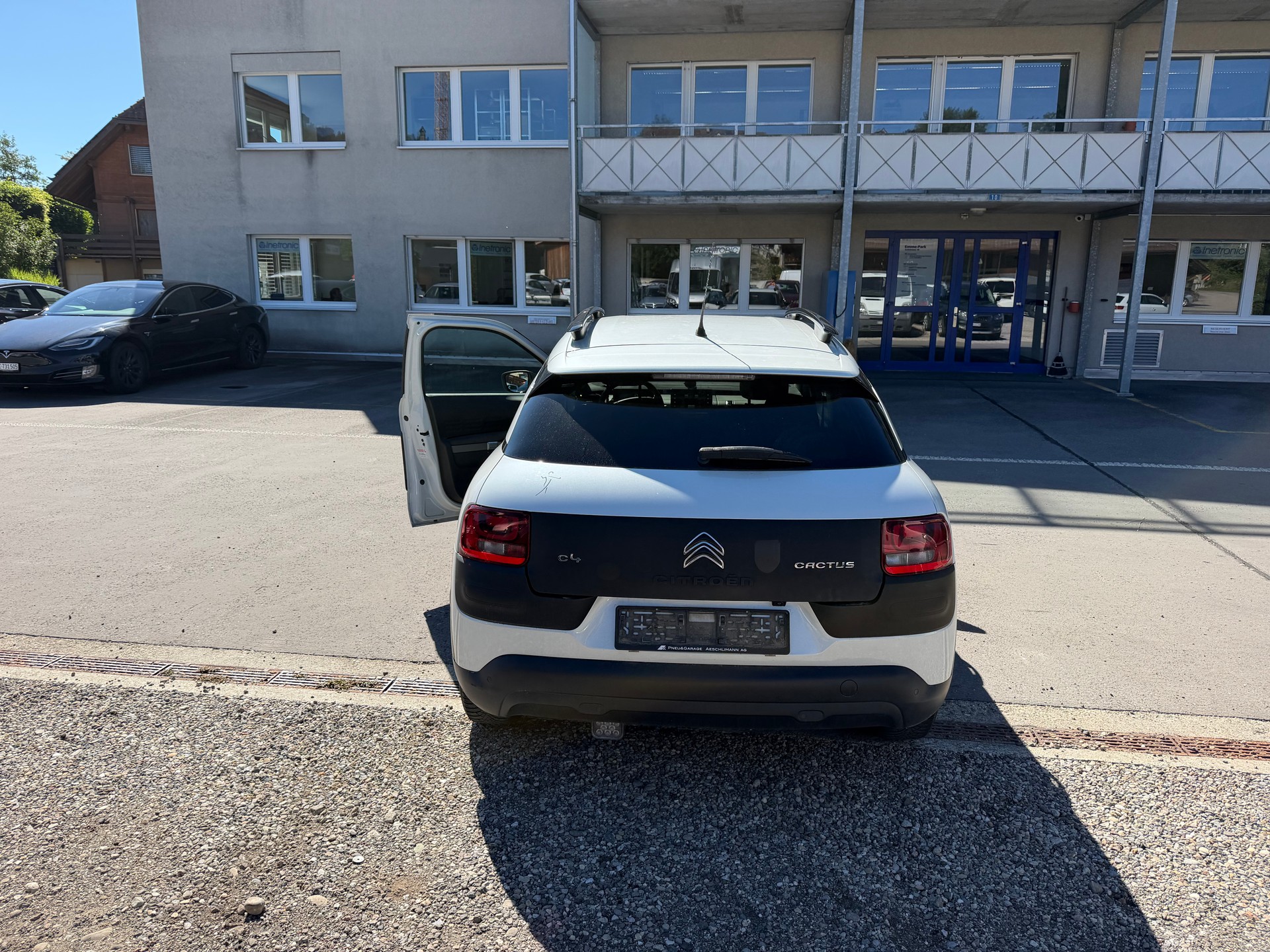 CITROEN C4 Cactus 1.6 e-HDi Feel ETG6-image-4