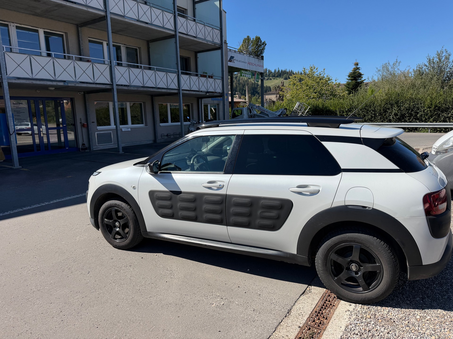 CITROEN C4 Cactus 1.6 e-HDi Feel ETG6-image-6
