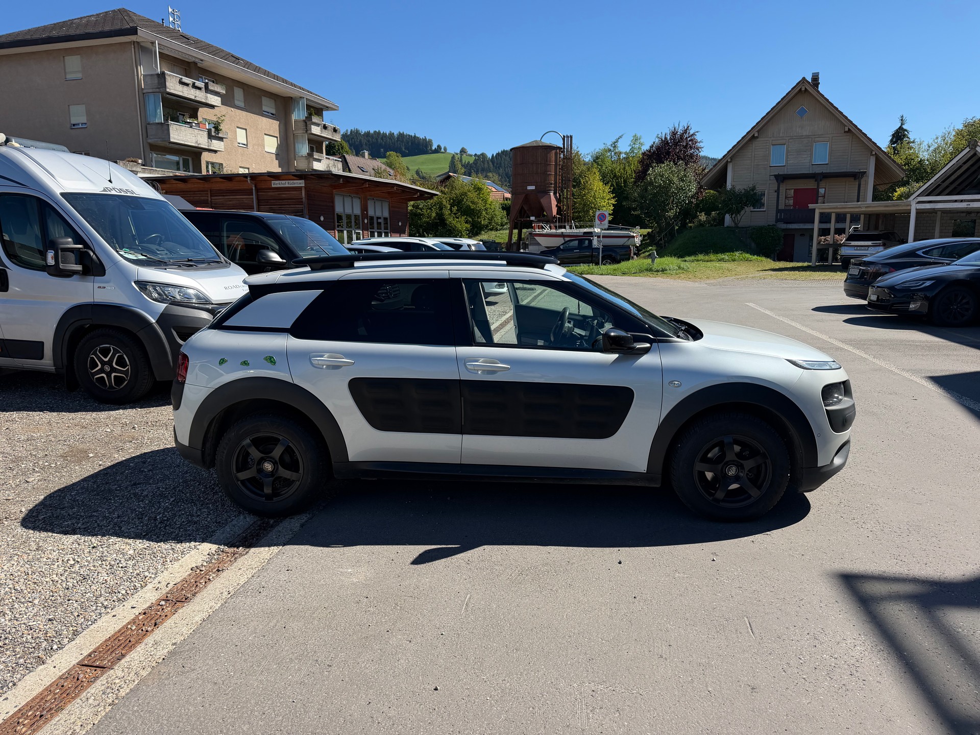 CITROEN C4 Cactus 1.6 e-HDi Feel ETG6-image-2