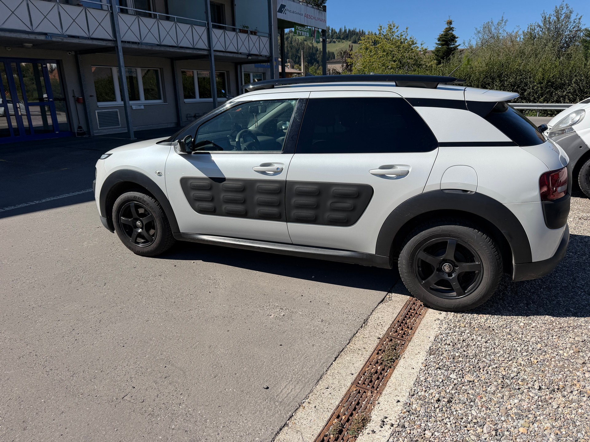 CITROEN C4 Cactus 1.6 e-HDi Feel ETG6-image-7