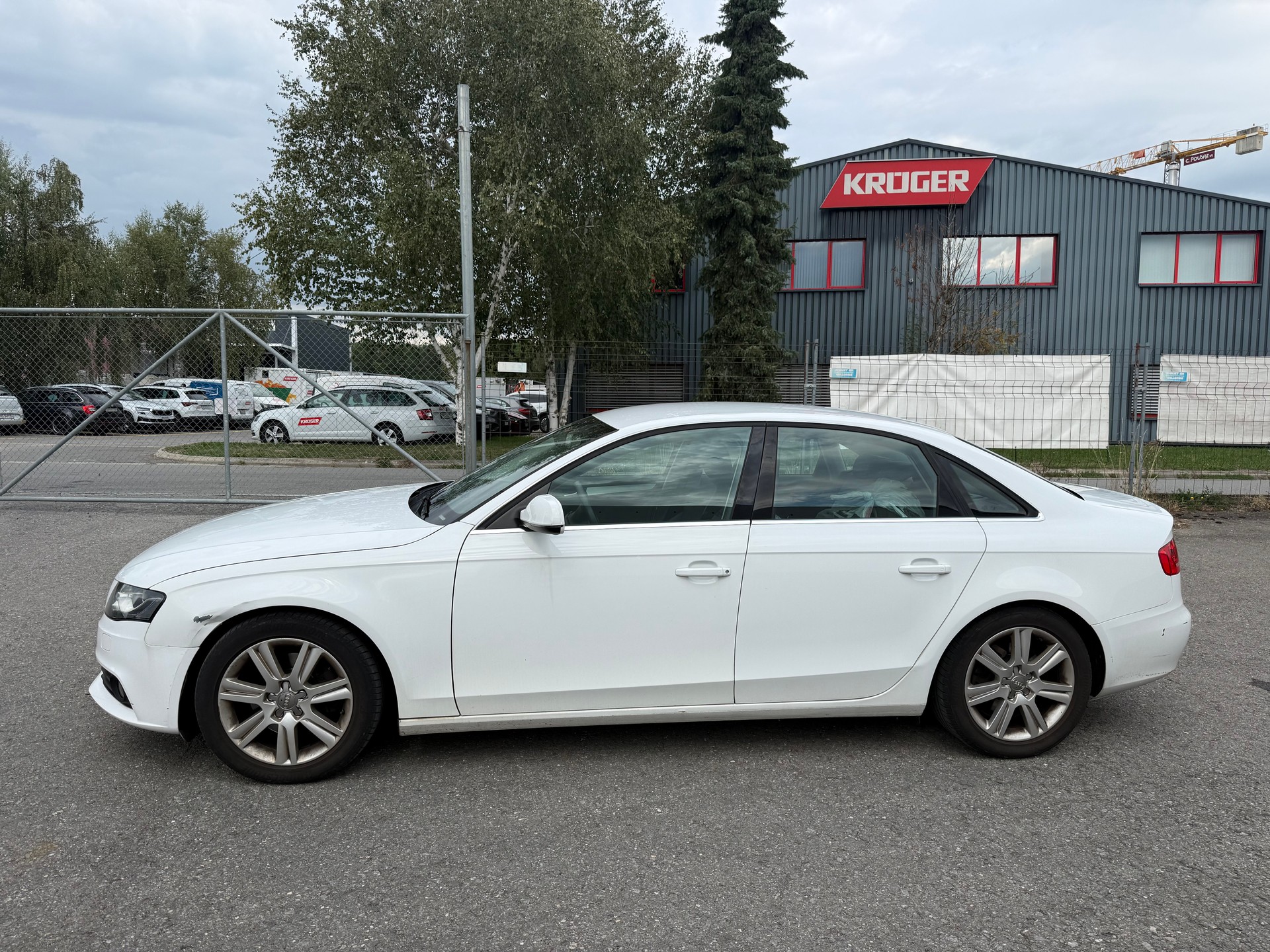 AUDI A4 Limousine 1.8 TFSI quattro-image-5