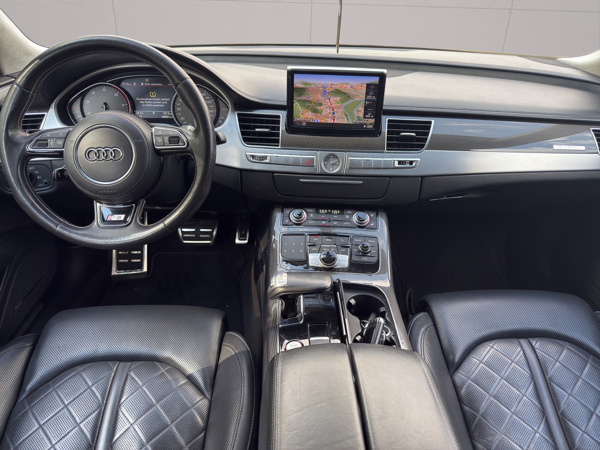 AUDI S8 4.0 TFSI V8 quattro tiptronic-image-10