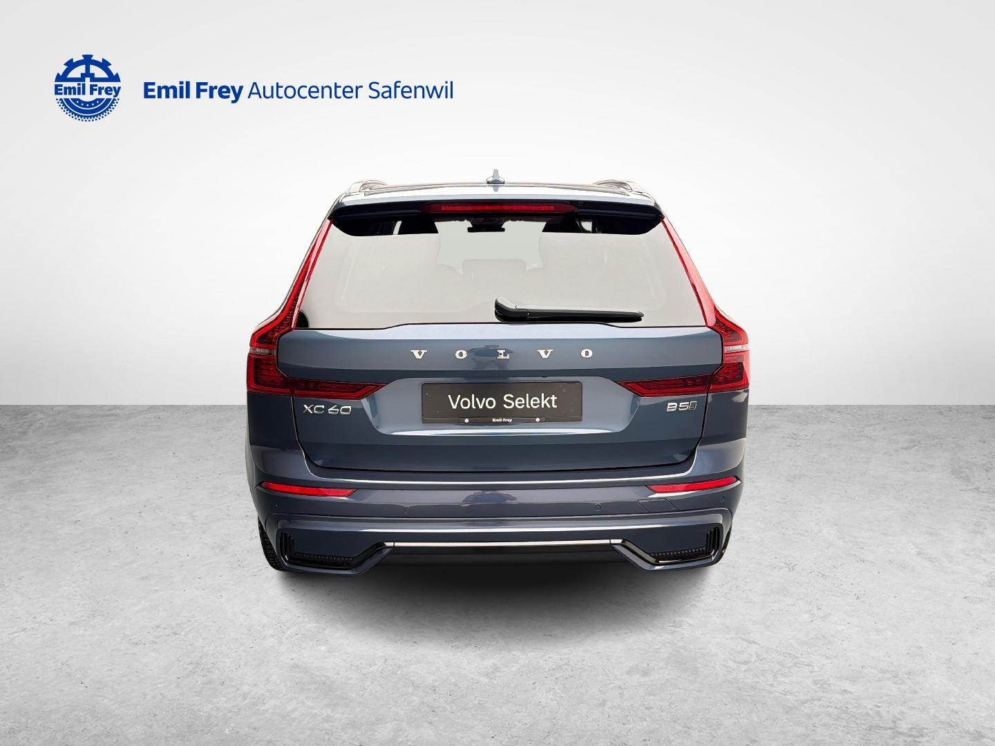 VOLVO XC60 2.0 B5 MH Plus Dark AWD-image-3
