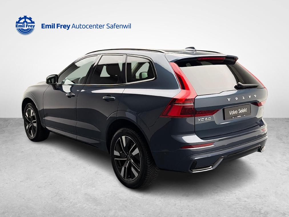 VOLVO XC60 2.0 B5 MH Plus Dark AWD-image-2