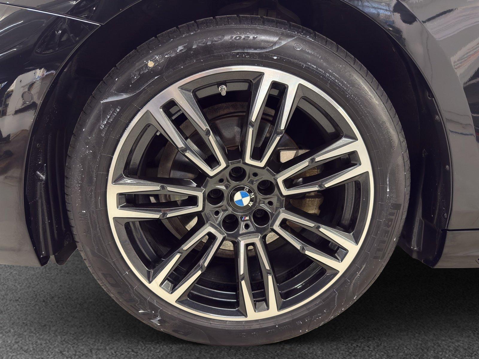 BMW 520d xDrive Touring M Sport-image-8