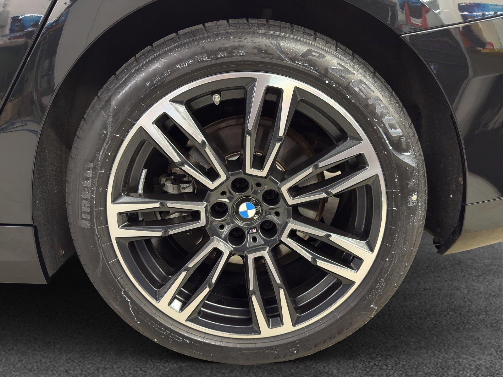 BMW 520d xDrive Touring M Sport-image-9