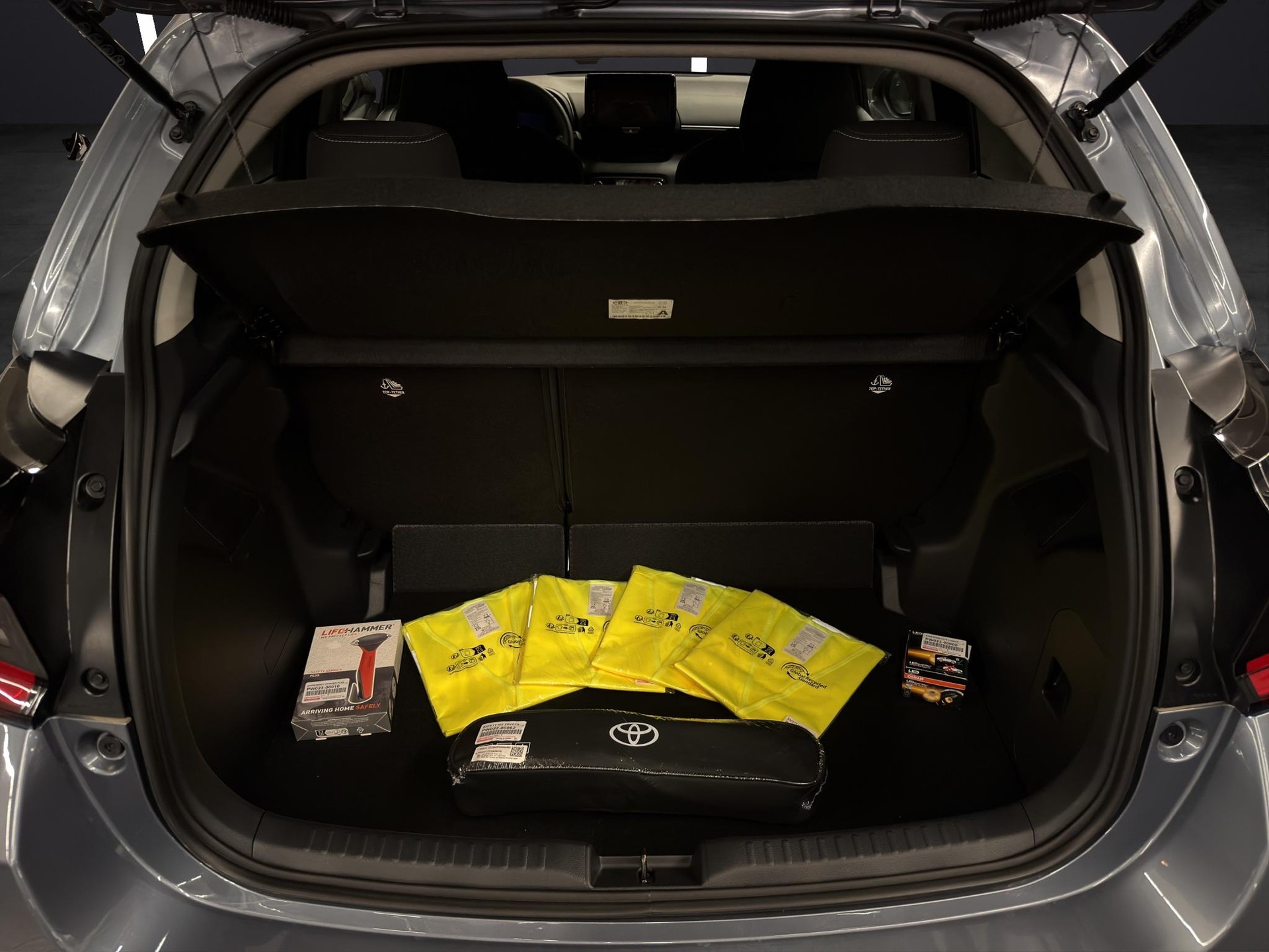 TOYOTA Yaris 1.5 VVT-i HSD Trend-image-13