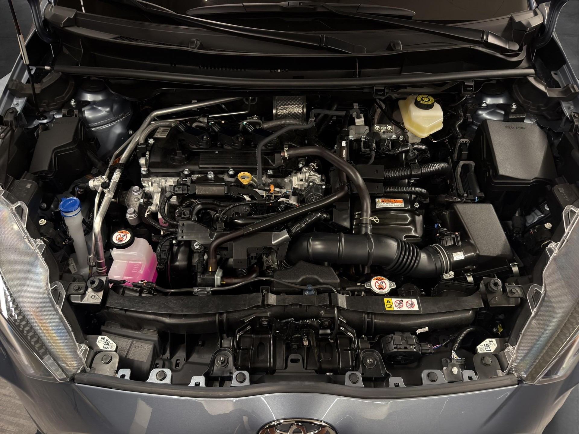 TOYOTA Yaris 1.5 VVT-i HSD Trend-image-14