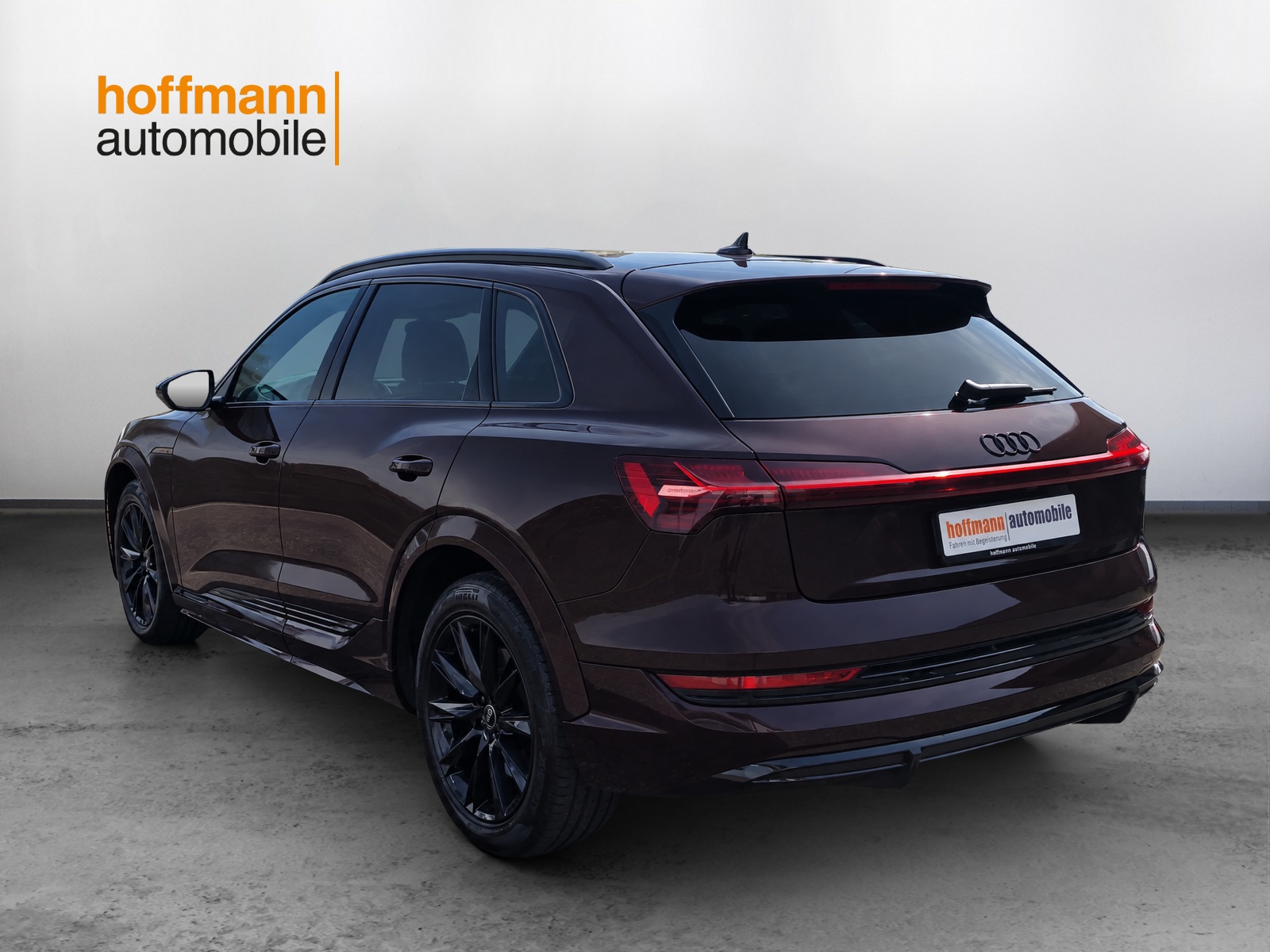 AUDI e-tron S quattro-image-5