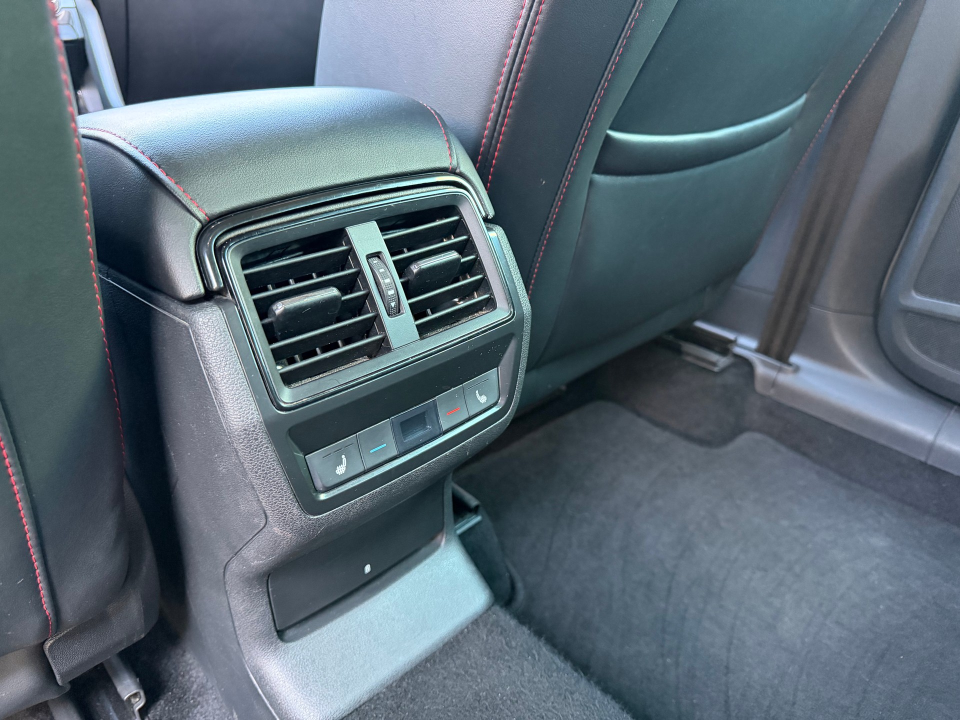 SKODA Kodiaq 2.0 Bi-TDI SCR RS 4x4 DSG-image-15