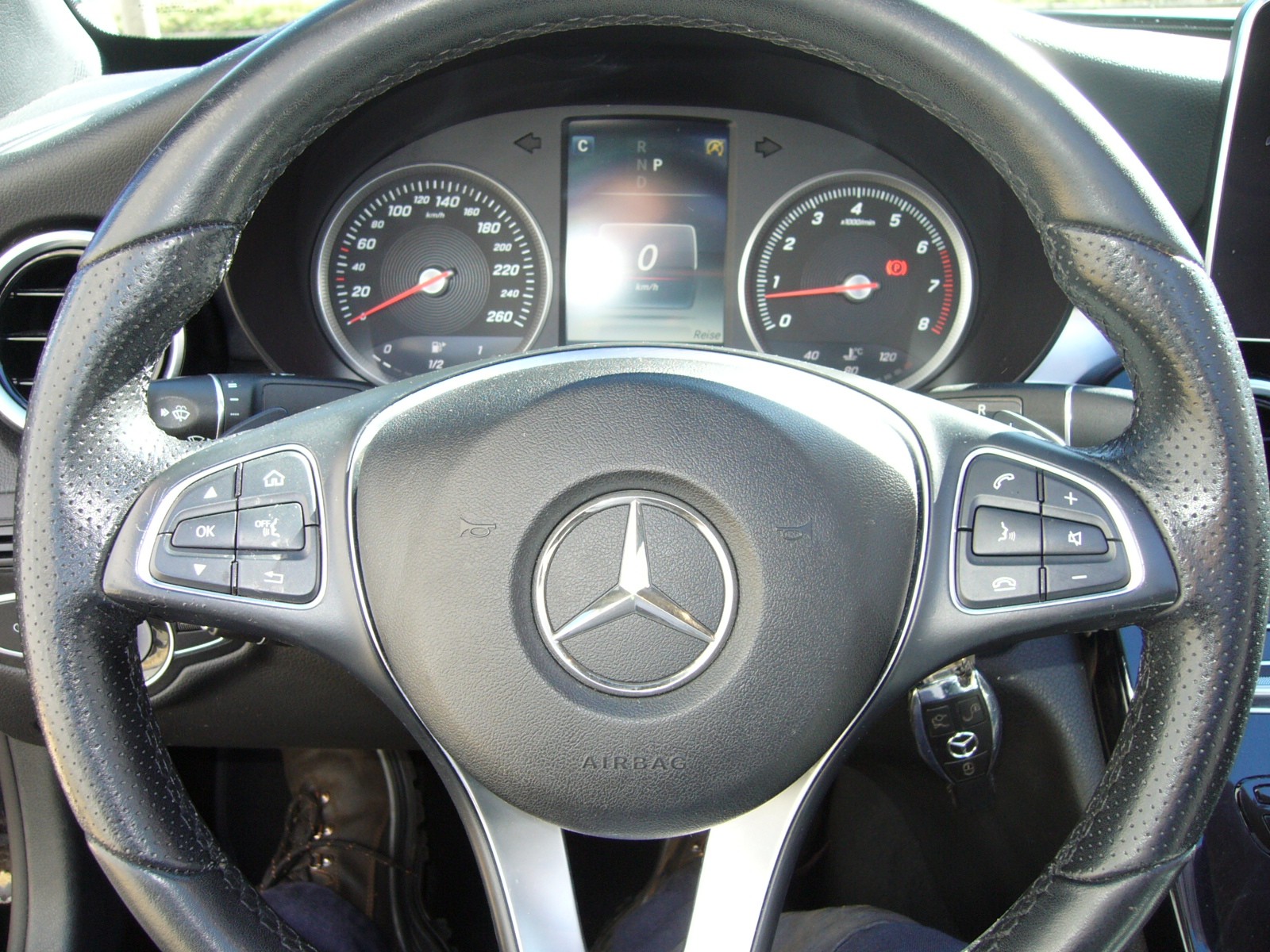 MERCEDES-BENZ C 200 Cabriolet 4Matic 9G-Tronic-image-8