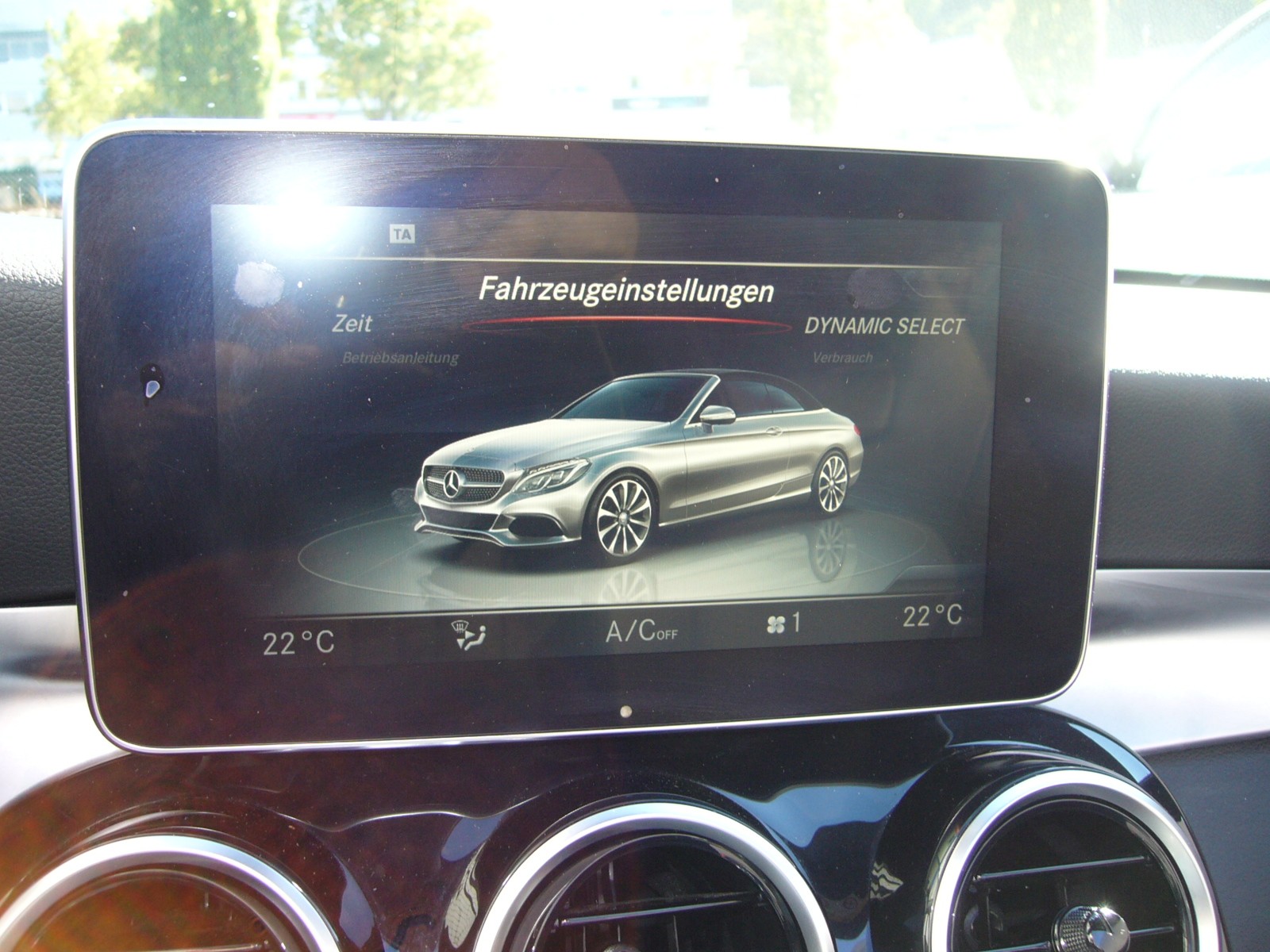 MERCEDES-BENZ C 200 Cabriolet 4Matic 9G-Tronic-image-14