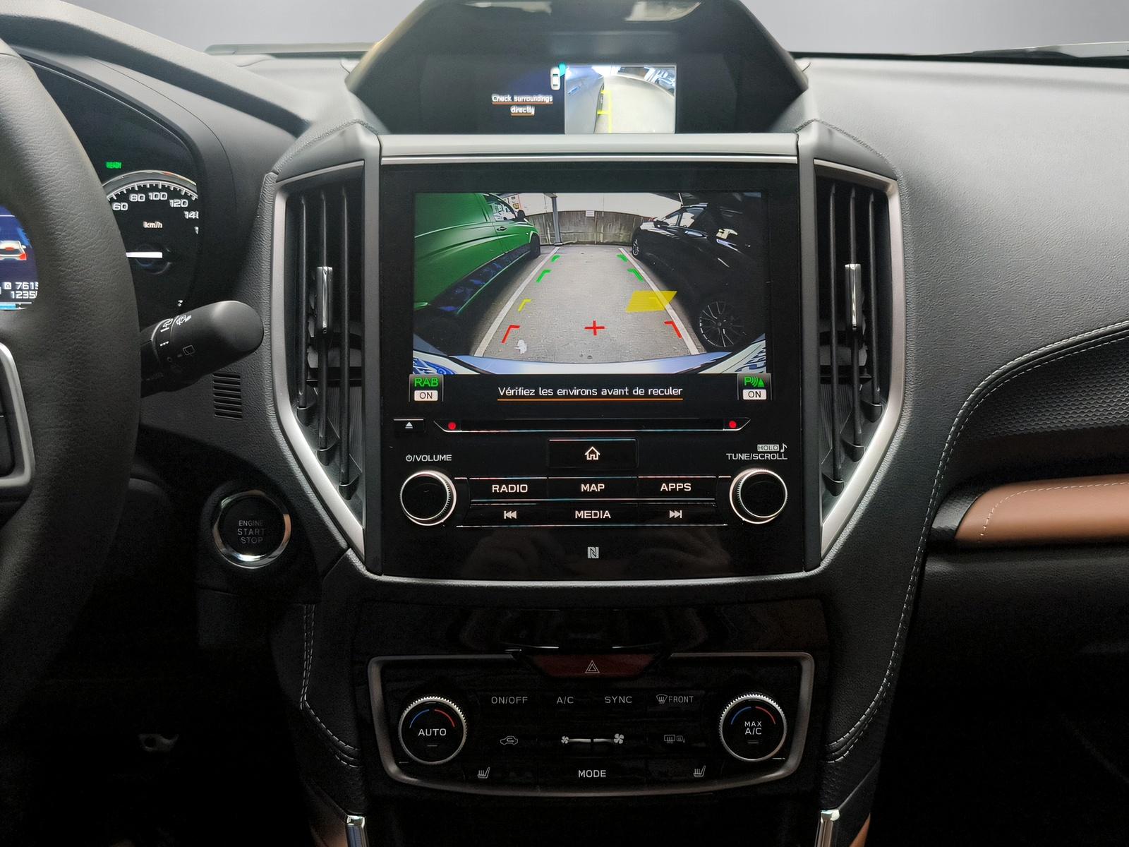 SUBARU Forester Station 2.0i e-Boxer Luxury-image-6