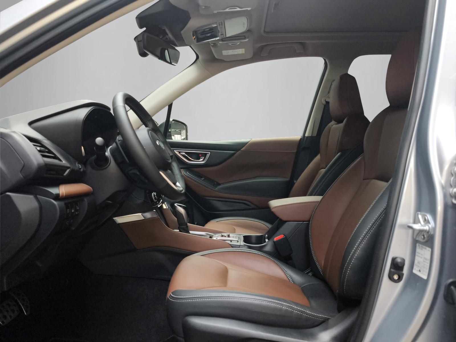 SUBARU Forester Station 2.0i e-Boxer Luxury-image-2