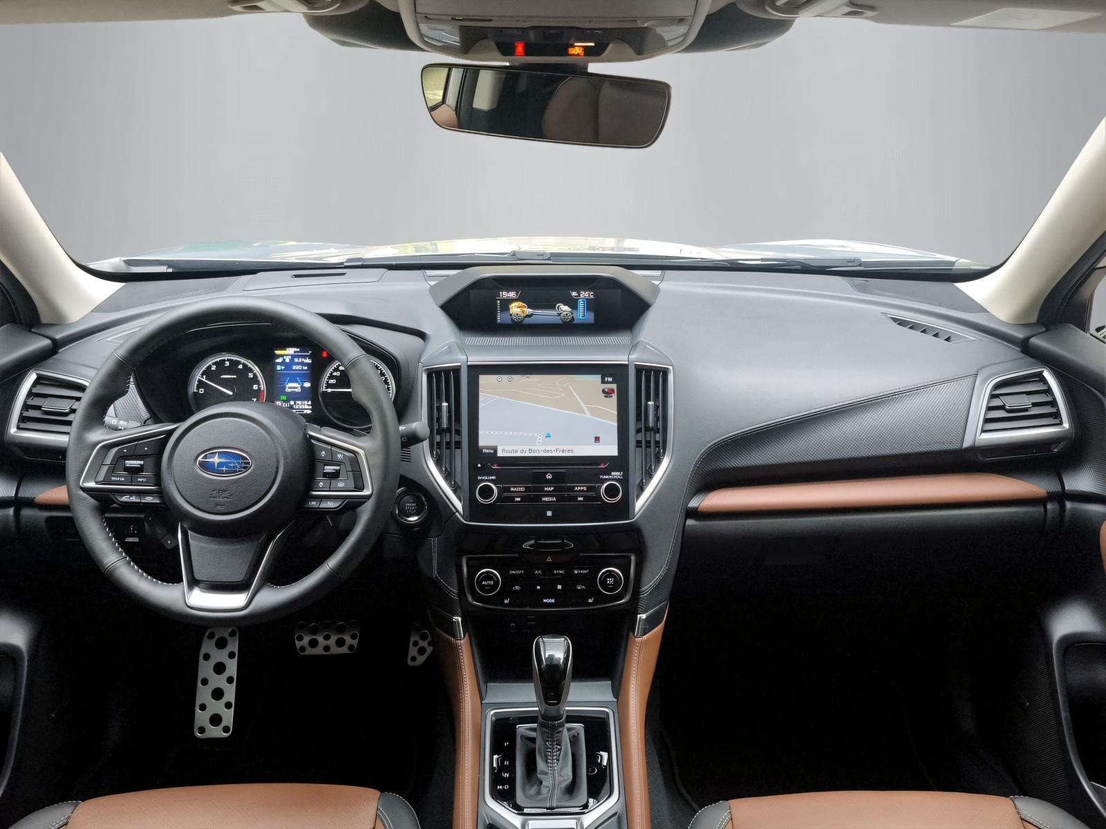 SUBARU Forester Station 2.0i e-Boxer Luxury-image-8