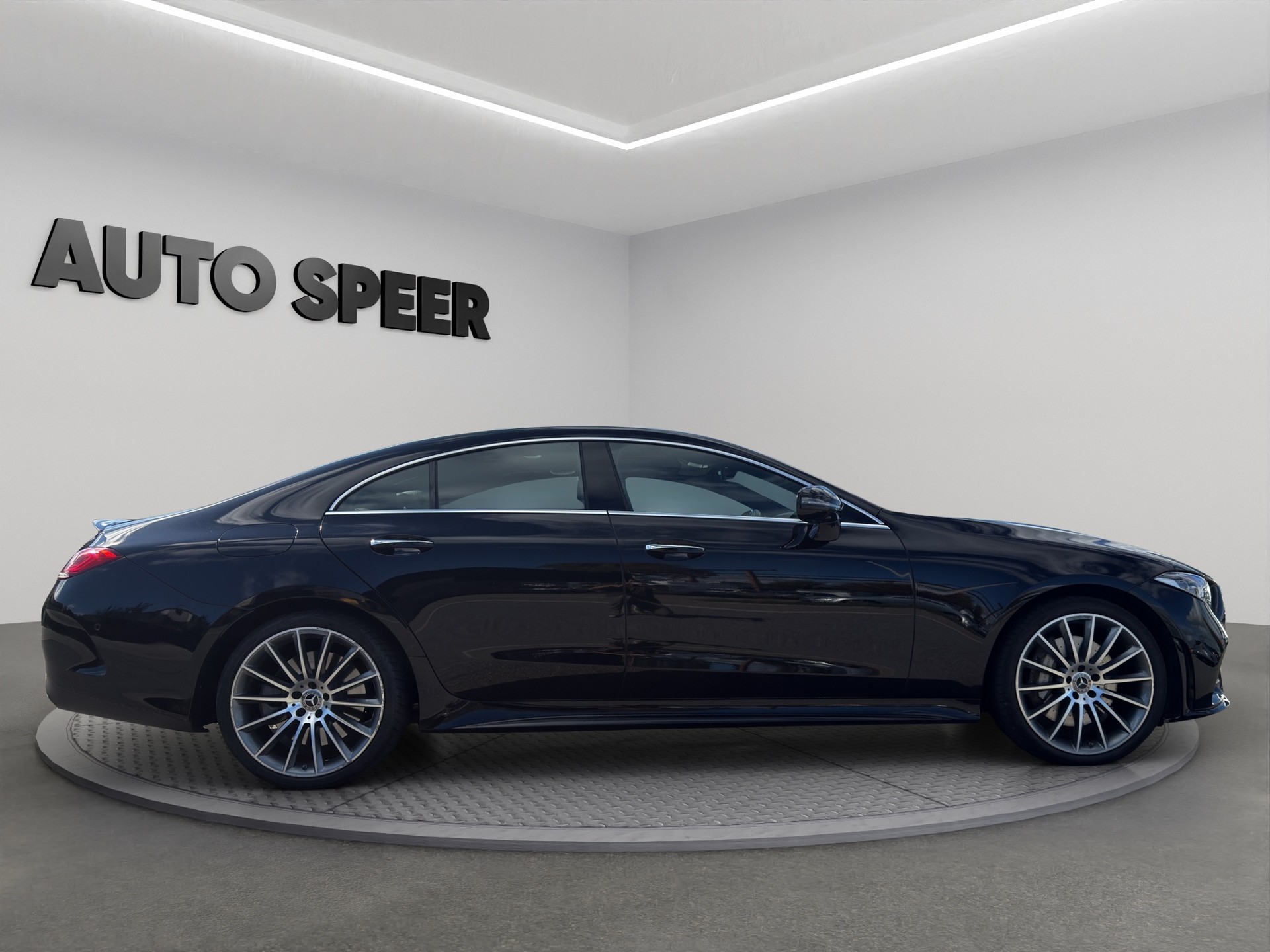 MERCEDES-BENZ CLS 450 AMG Line 4matic-showroom-element-2