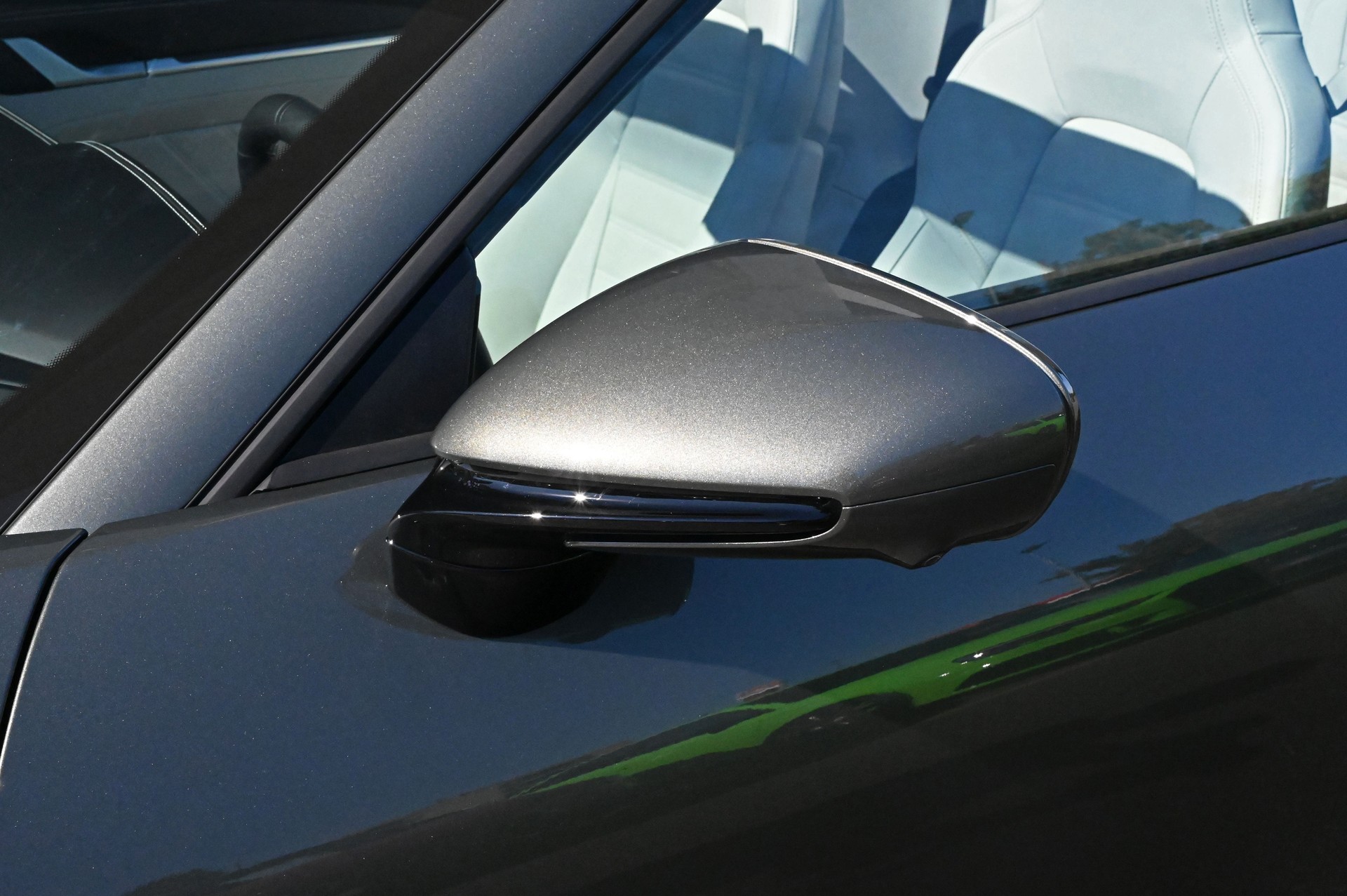 PORSCHE 911 Turbo S Cabriolet PDK-image-5