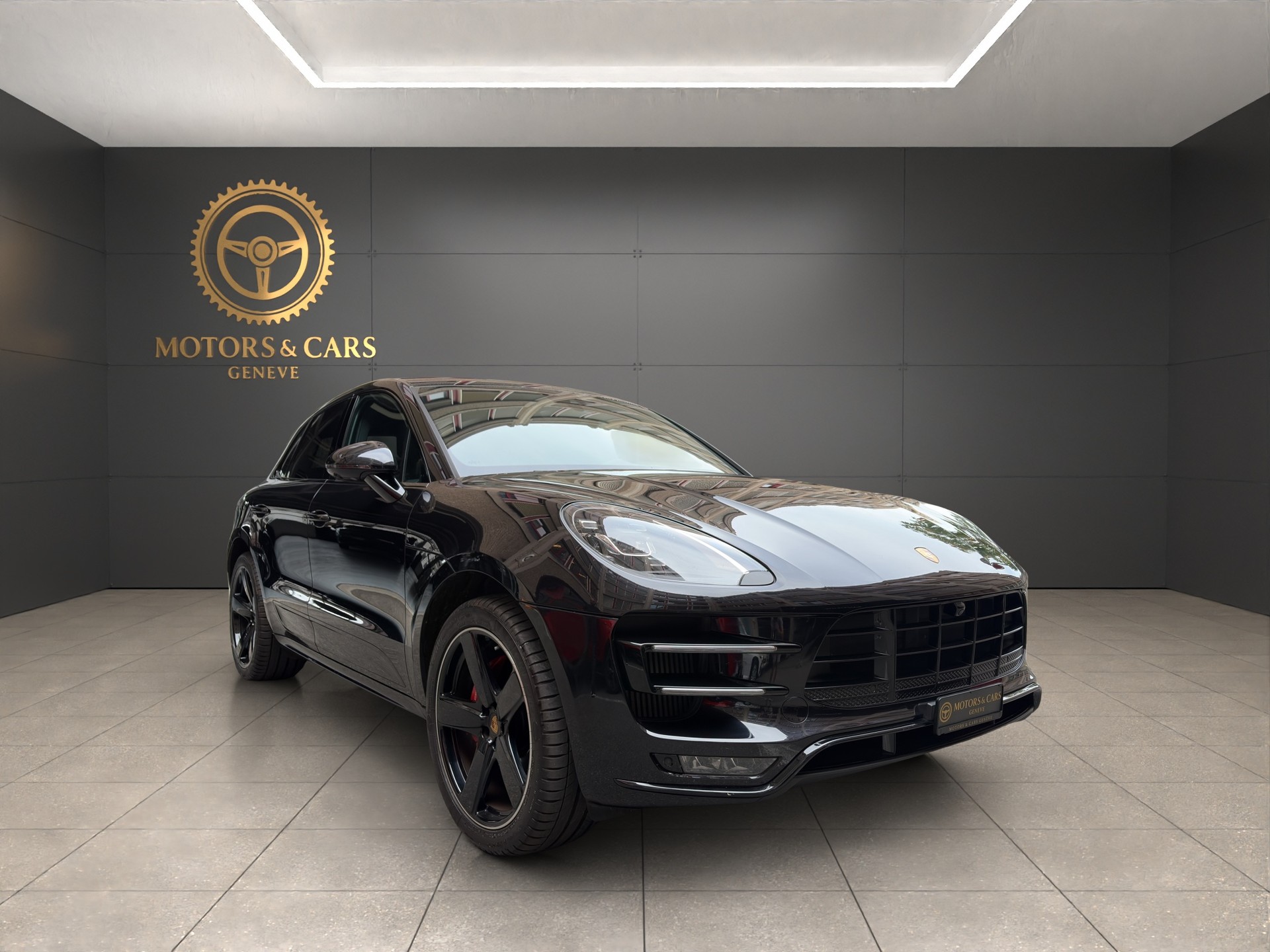 PORSCHE Macan Turbo PDK-image-1