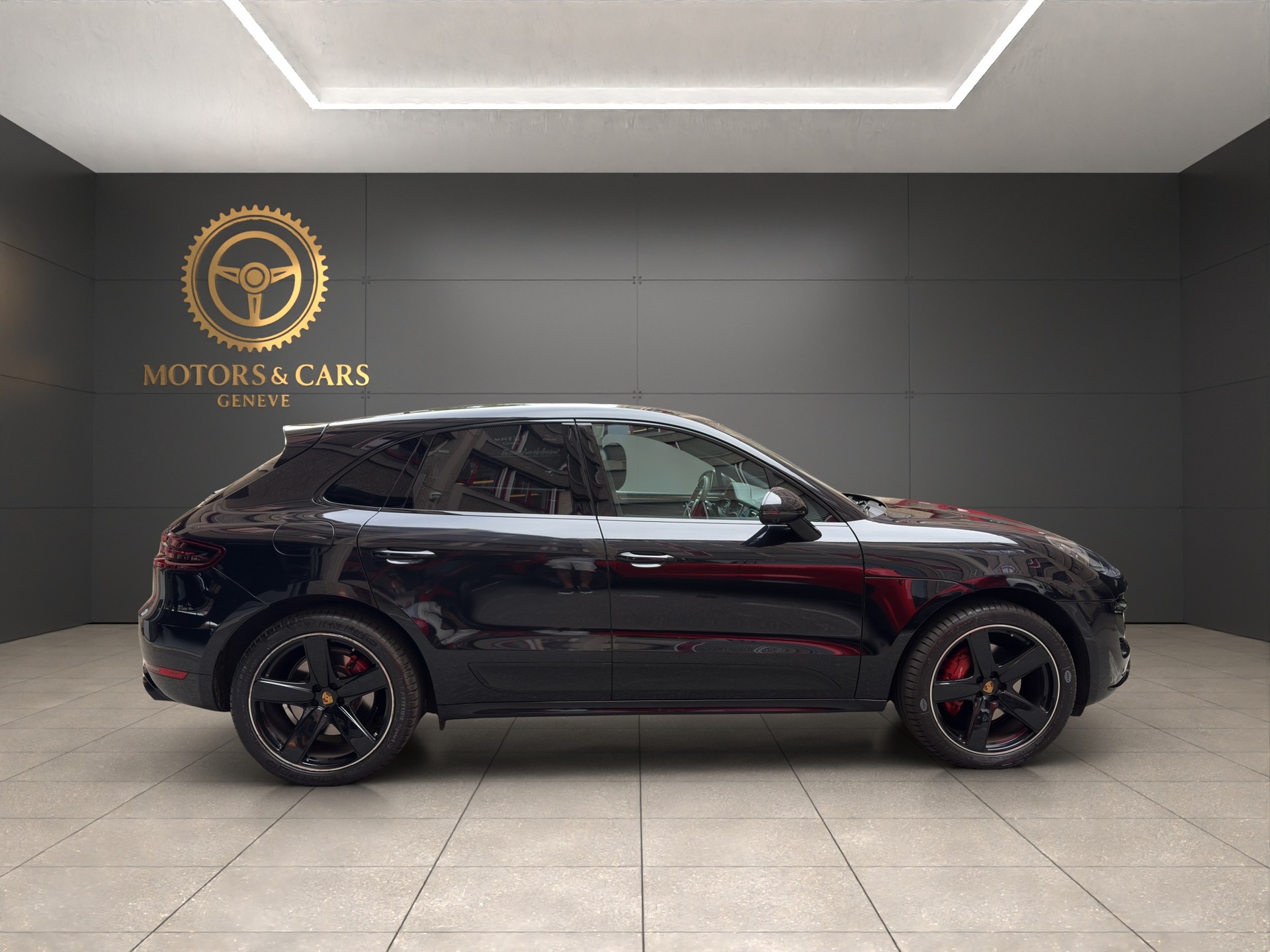 PORSCHE Macan Turbo PDK-image-5