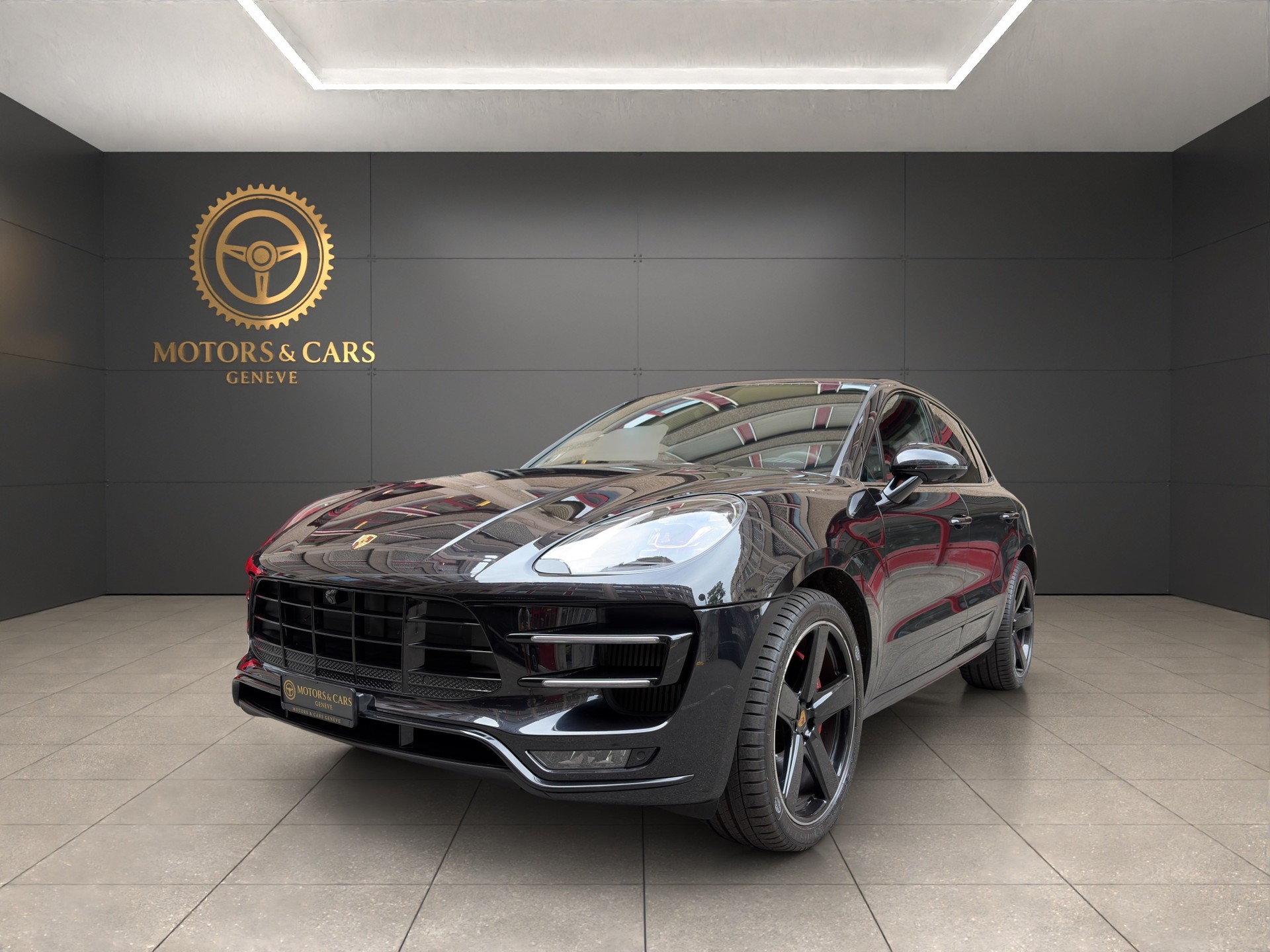 PORSCHE Macan Turbo PDK-image-0