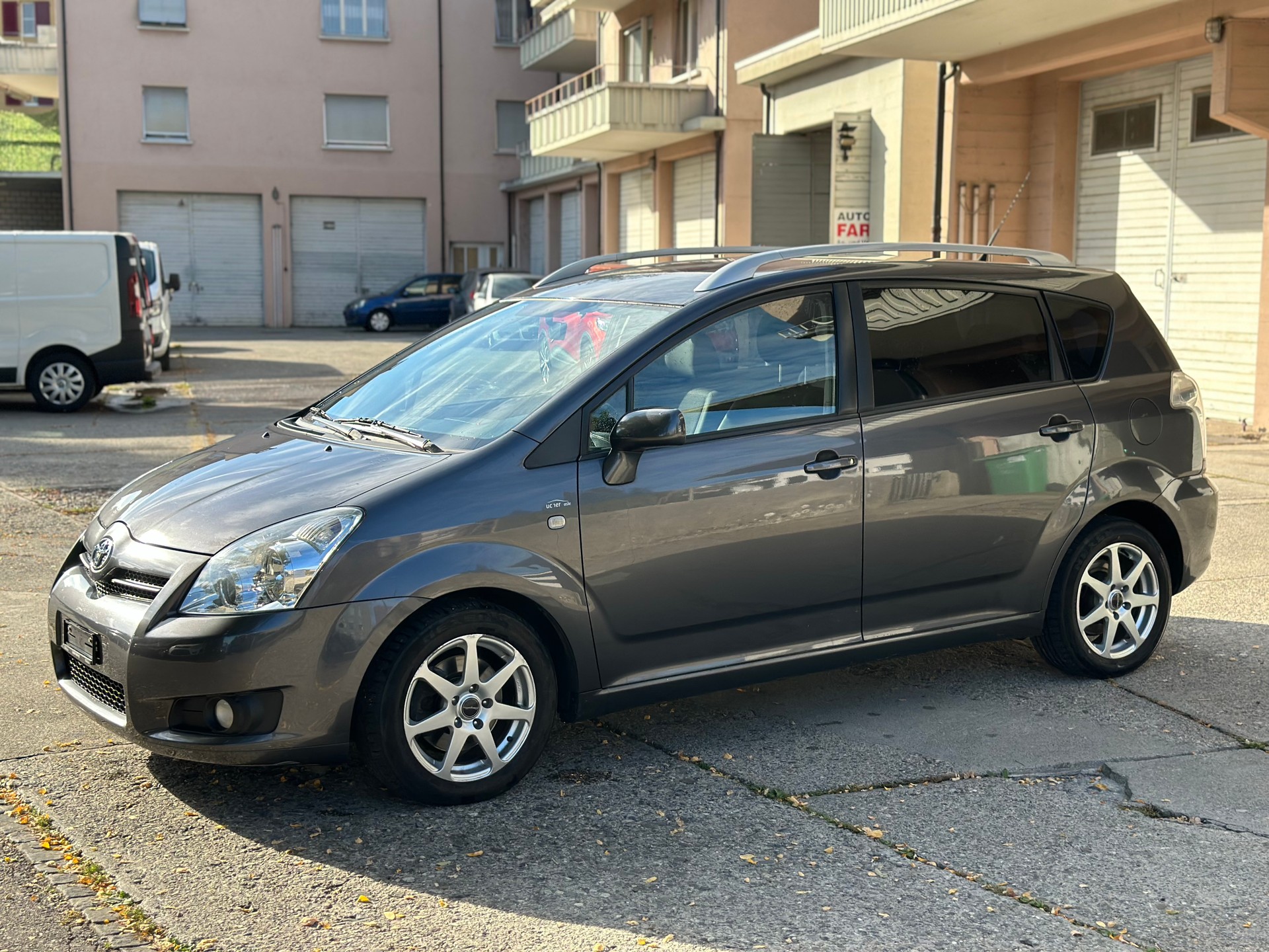 TOYOTA Corolla Verso 2.2 D-4D Edition-image-5