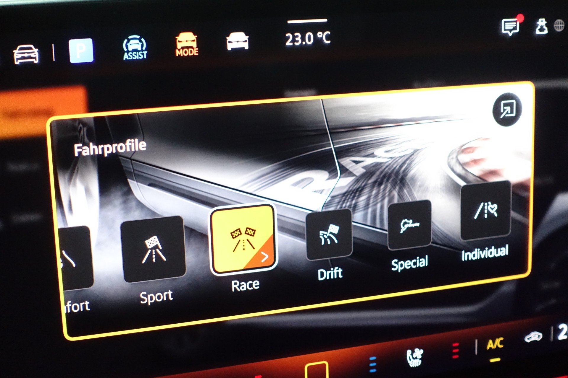 VW Golf VIII 2.0 TSI R Black Edition DSG 4motion **neues Modell**-image-31